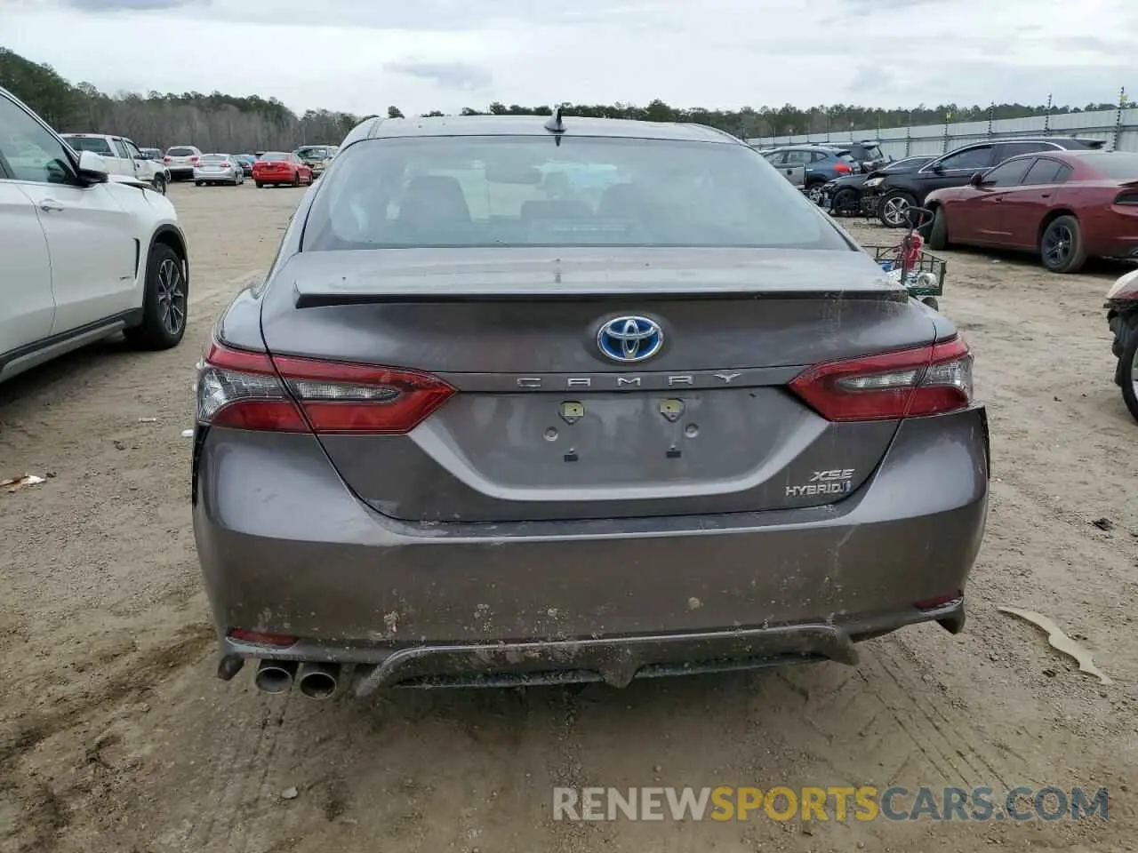 6 Photograph of a damaged car 4T1K31AK3RU069062 TOYOTA CAMRY 2024