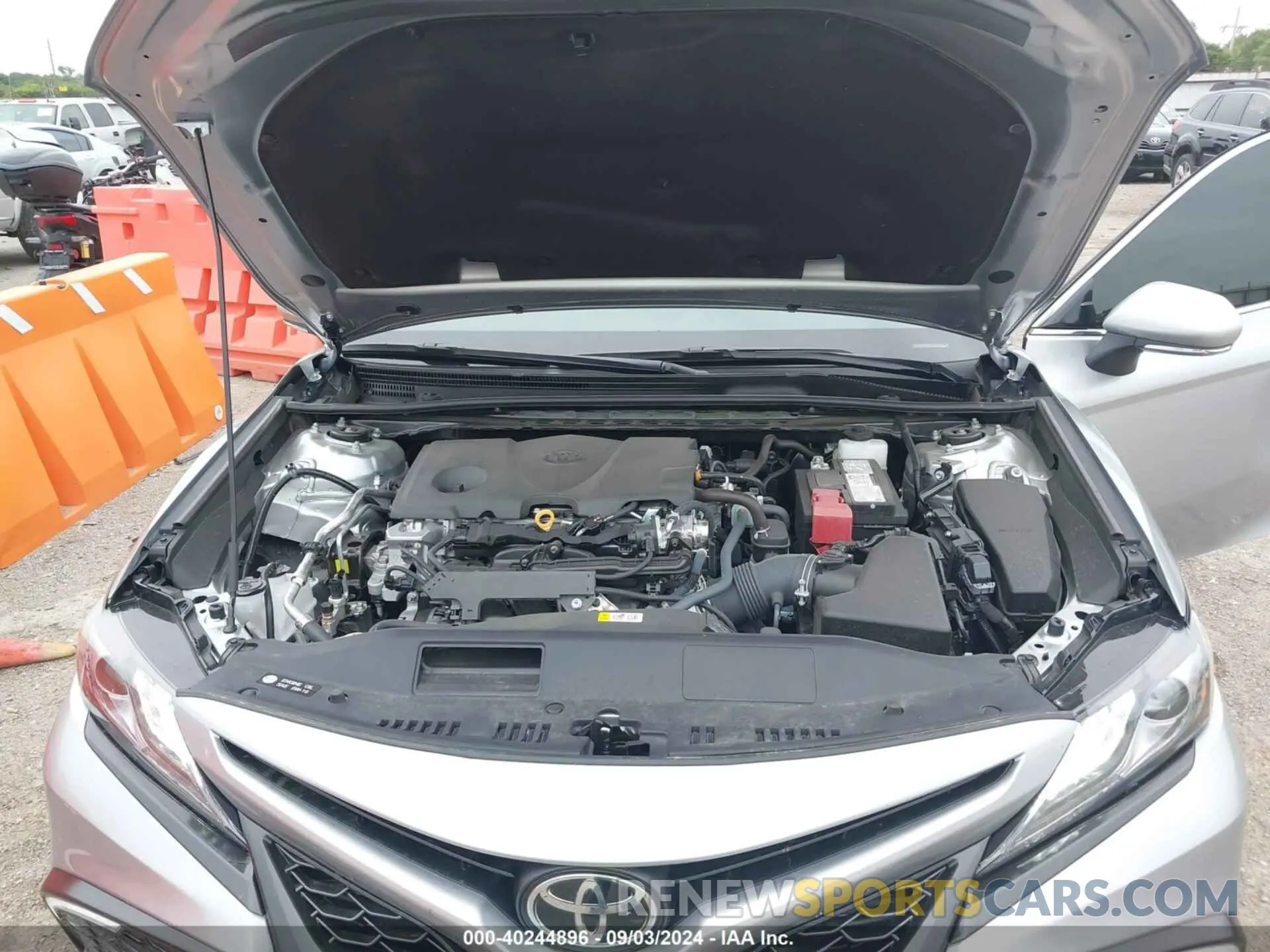10 Photograph of a damaged car 4T1K61AK0RU915963 TOYOTA CAMRY 2024