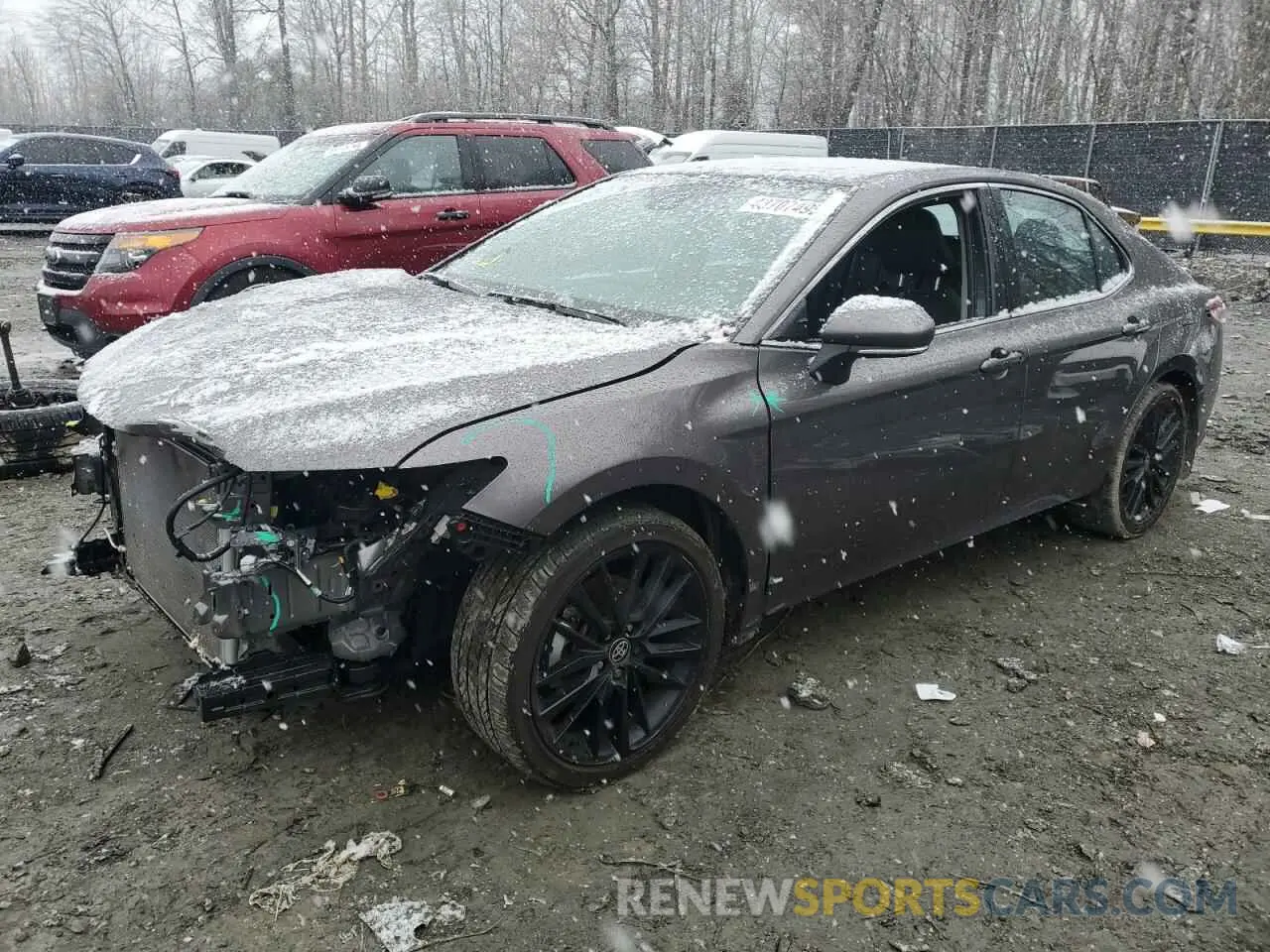 1 Фотография поврежденного автомобиля 4T1K61AK2RU907363 TOYOTA CAMRY 2024