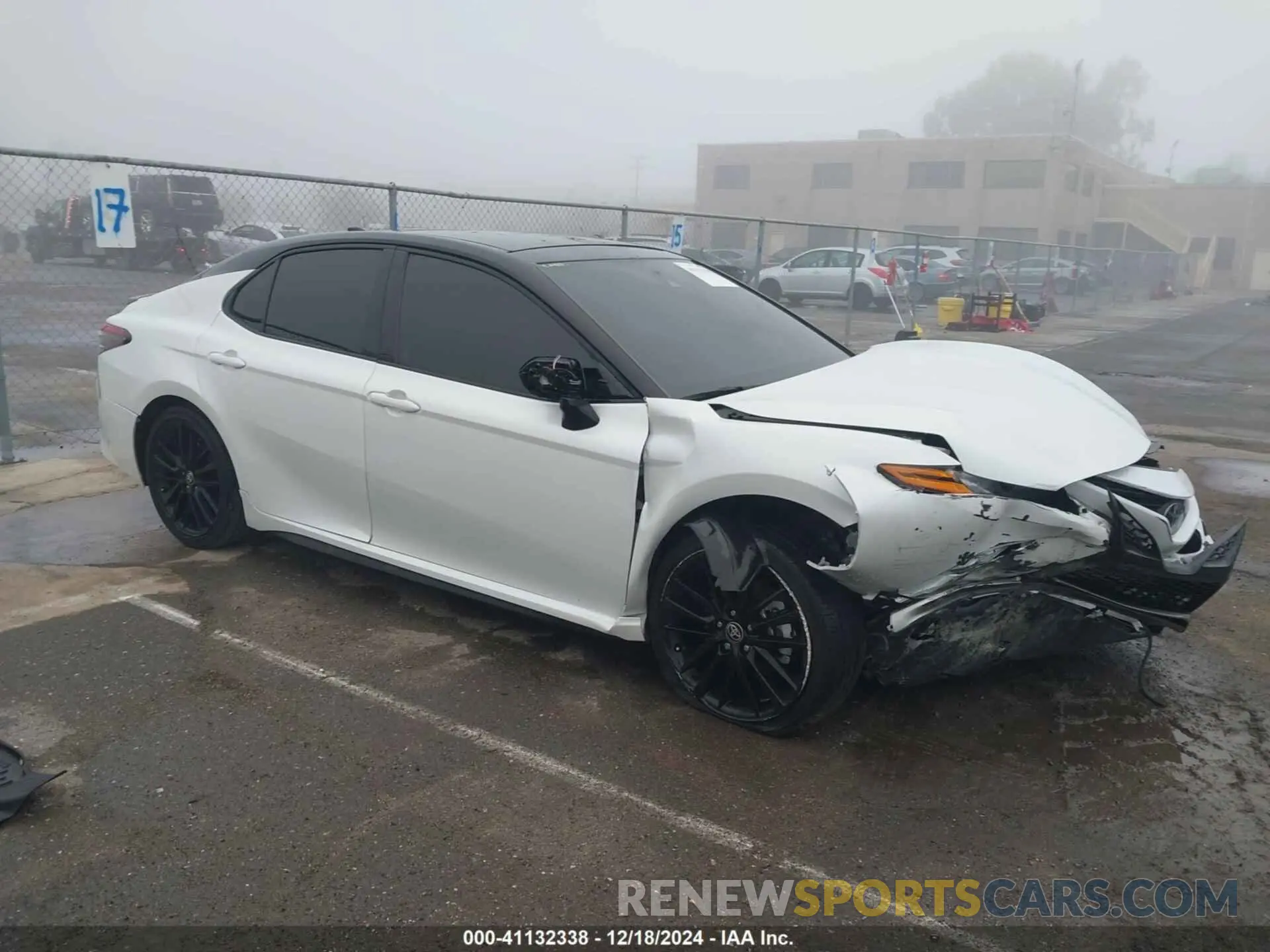 1 Фотография поврежденного автомобиля 4T1K61AK4RU232955 TOYOTA CAMRY 2024