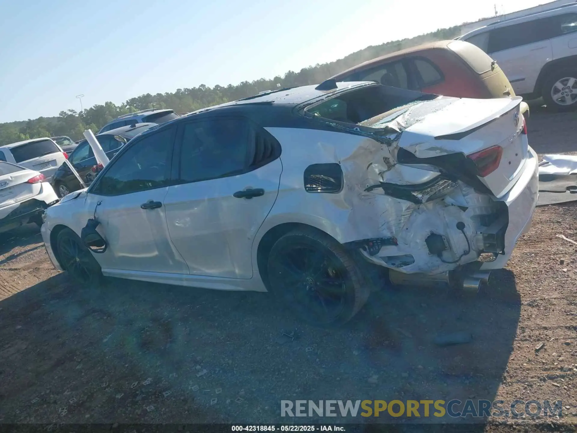 14 Photograph of a damaged car 4T1K61AK5RU257492 TOYOTA CAMRY 2024