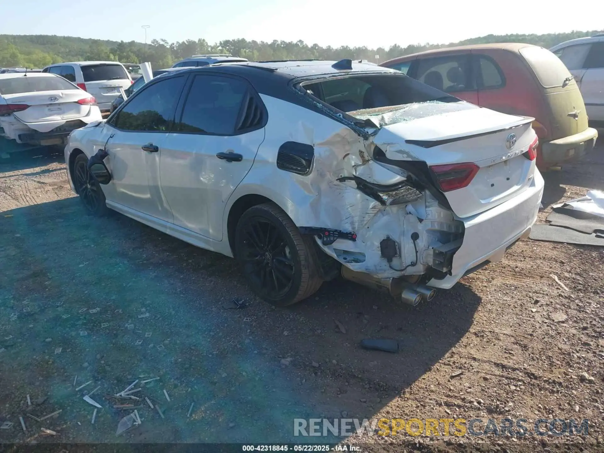 3 Photograph of a damaged car 4T1K61AK5RU257492 TOYOTA CAMRY 2024