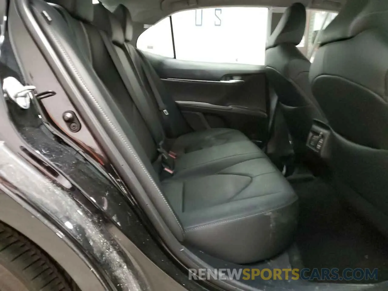 10 Фотография поврежденного автомобиля 4T1K61AK6RU226266 TOYOTA CAMRY 2024