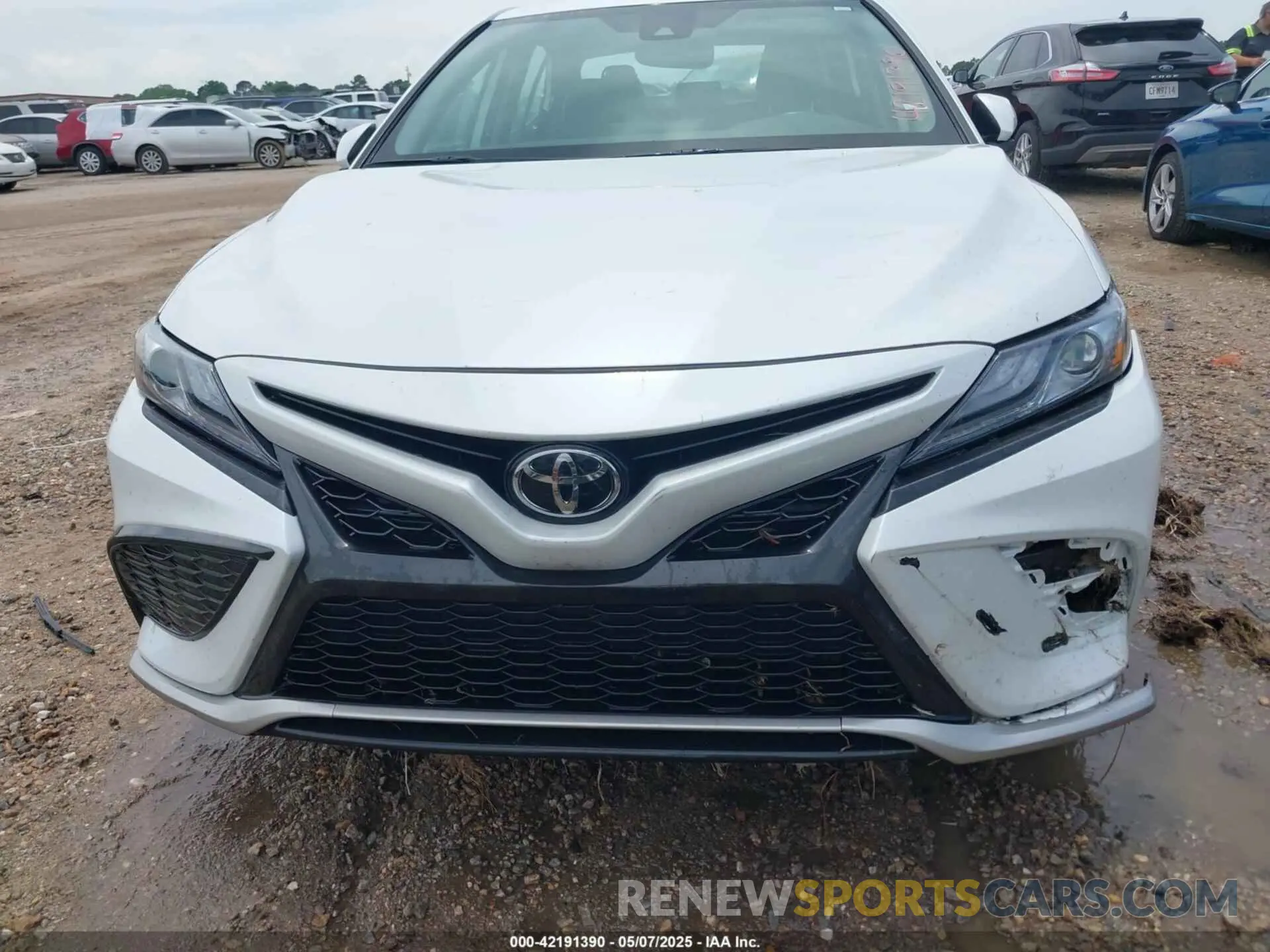 12 Photograph of a damaged car 4T1K61AK7RU253458 TOYOTA CAMRY 2024
