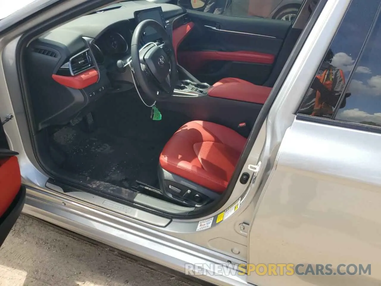 7 Photograph of a damaged car 4T1K61AKXRU239313 TOYOTA CAMRY 2024