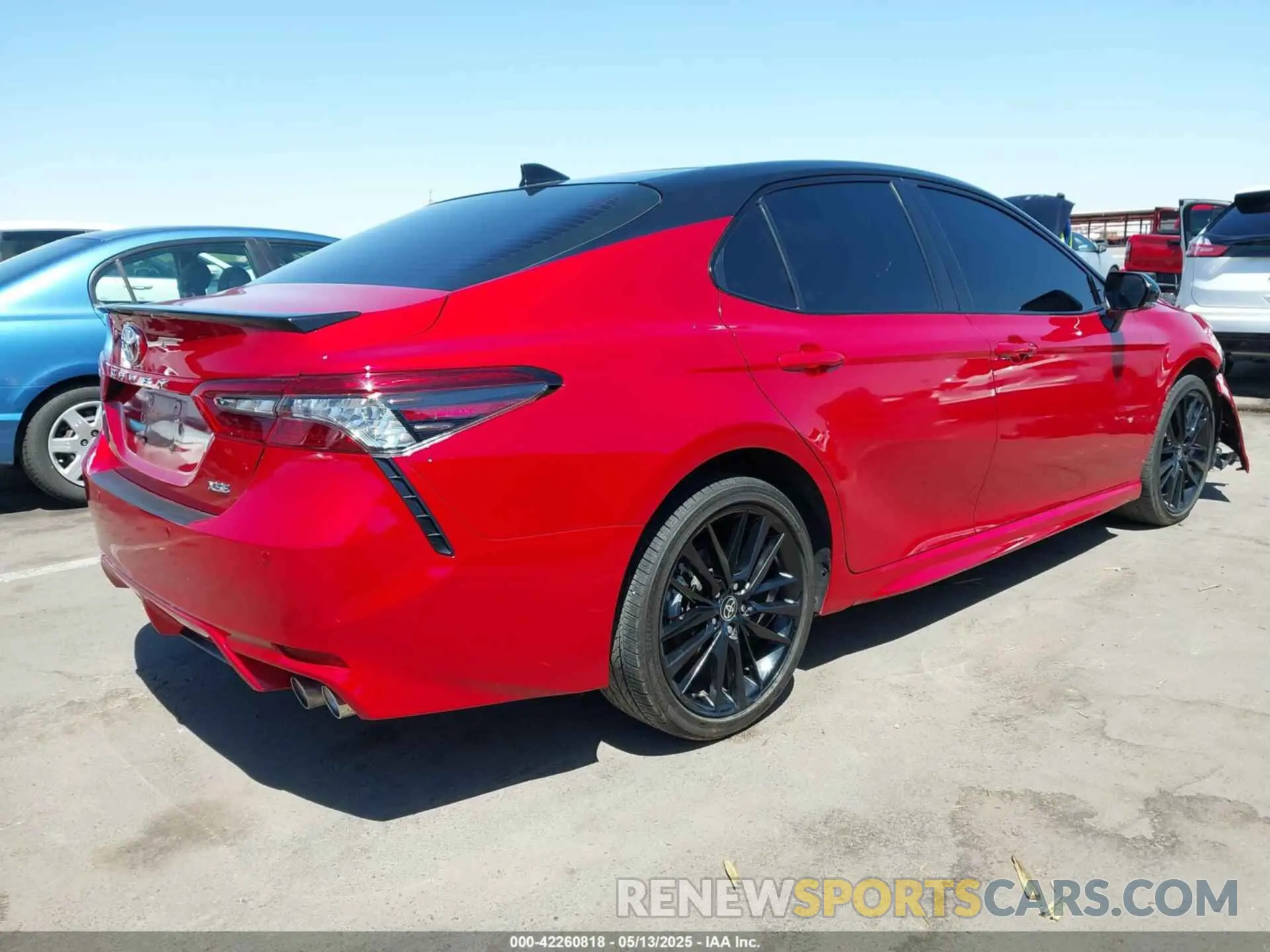 4 Photograph of a damaged car 4T1K61AKXRU261361 TOYOTA CAMRY 2024