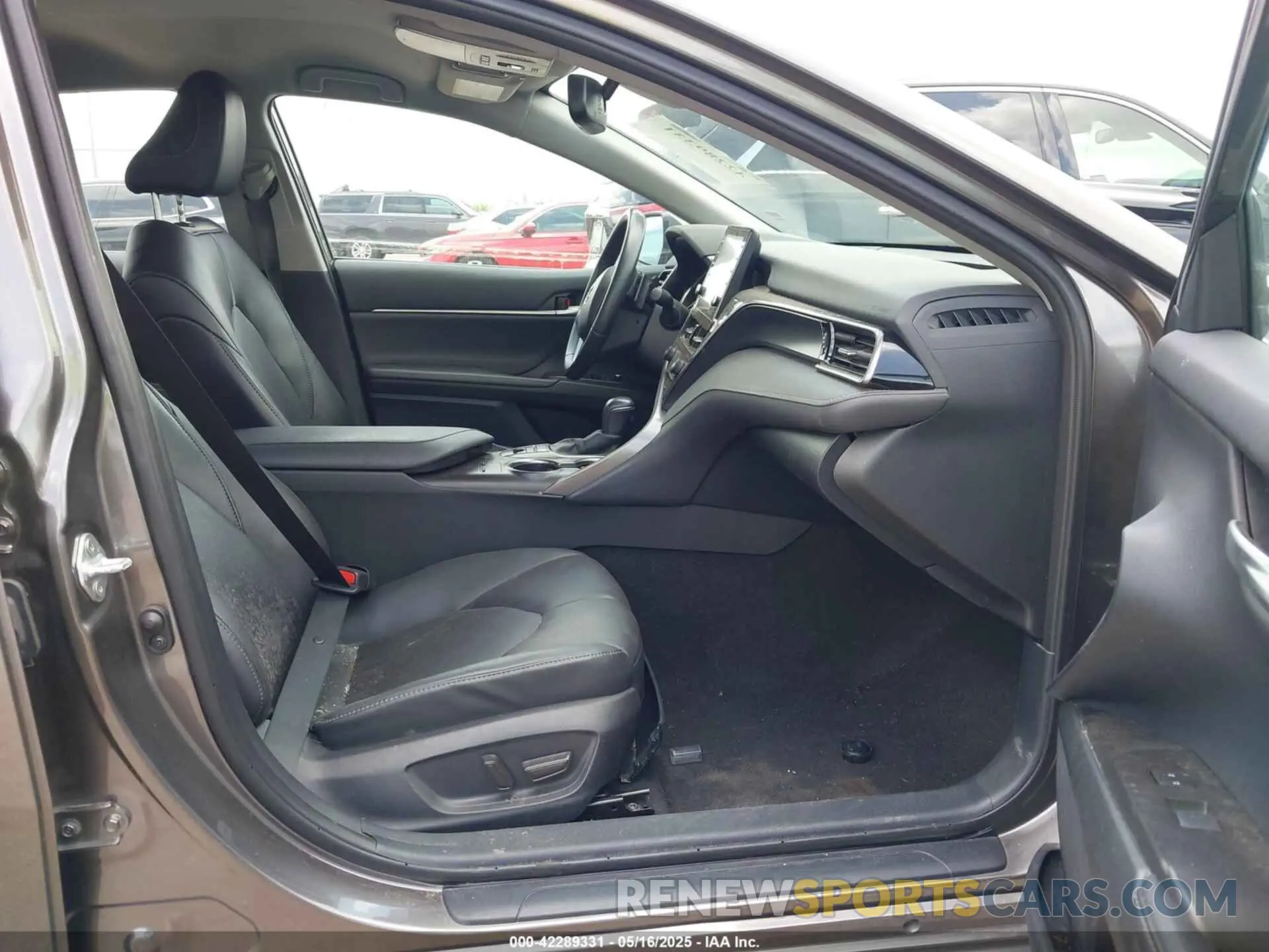 5 Photograph of a damaged car 4T1K61AKXRU879344 TOYOTA CAMRY 2024