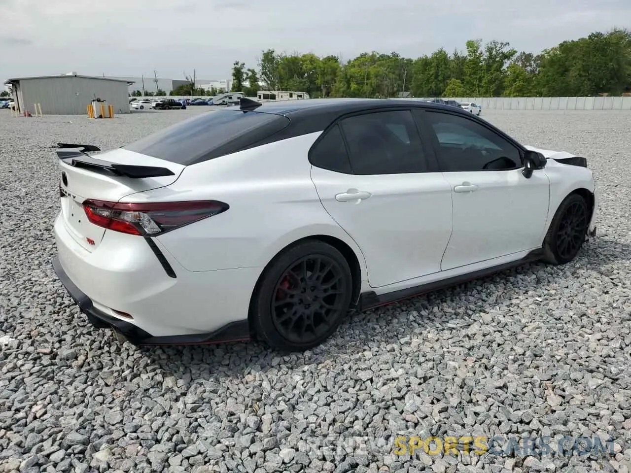3 Фотография поврежденного автомобиля 4T1KZ1AK3RU091111 TOYOTA CAMRY 2024