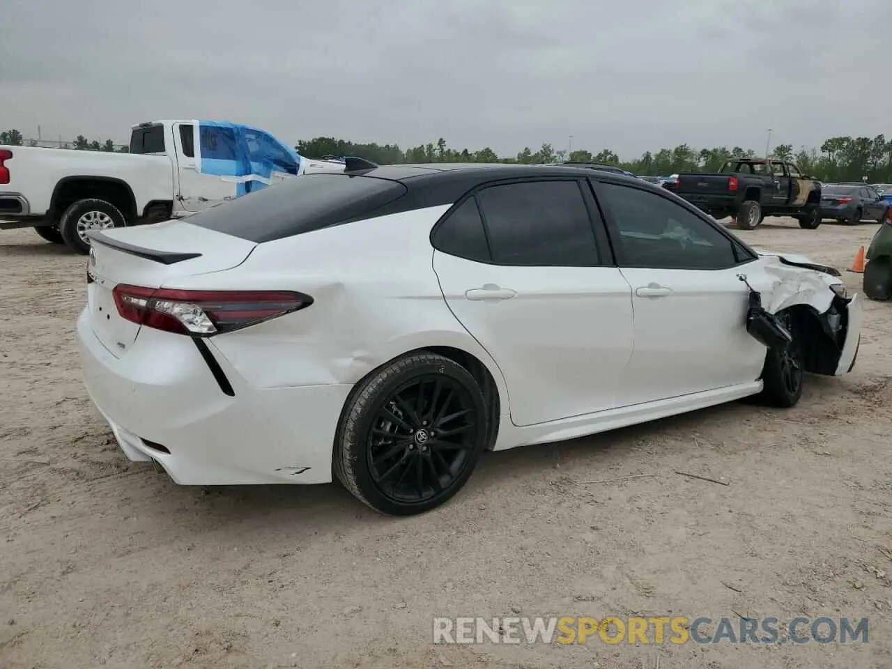 3 Photograph of a damaged car 4T1KZ1AK5RU097279 TOYOTA CAMRY 2024