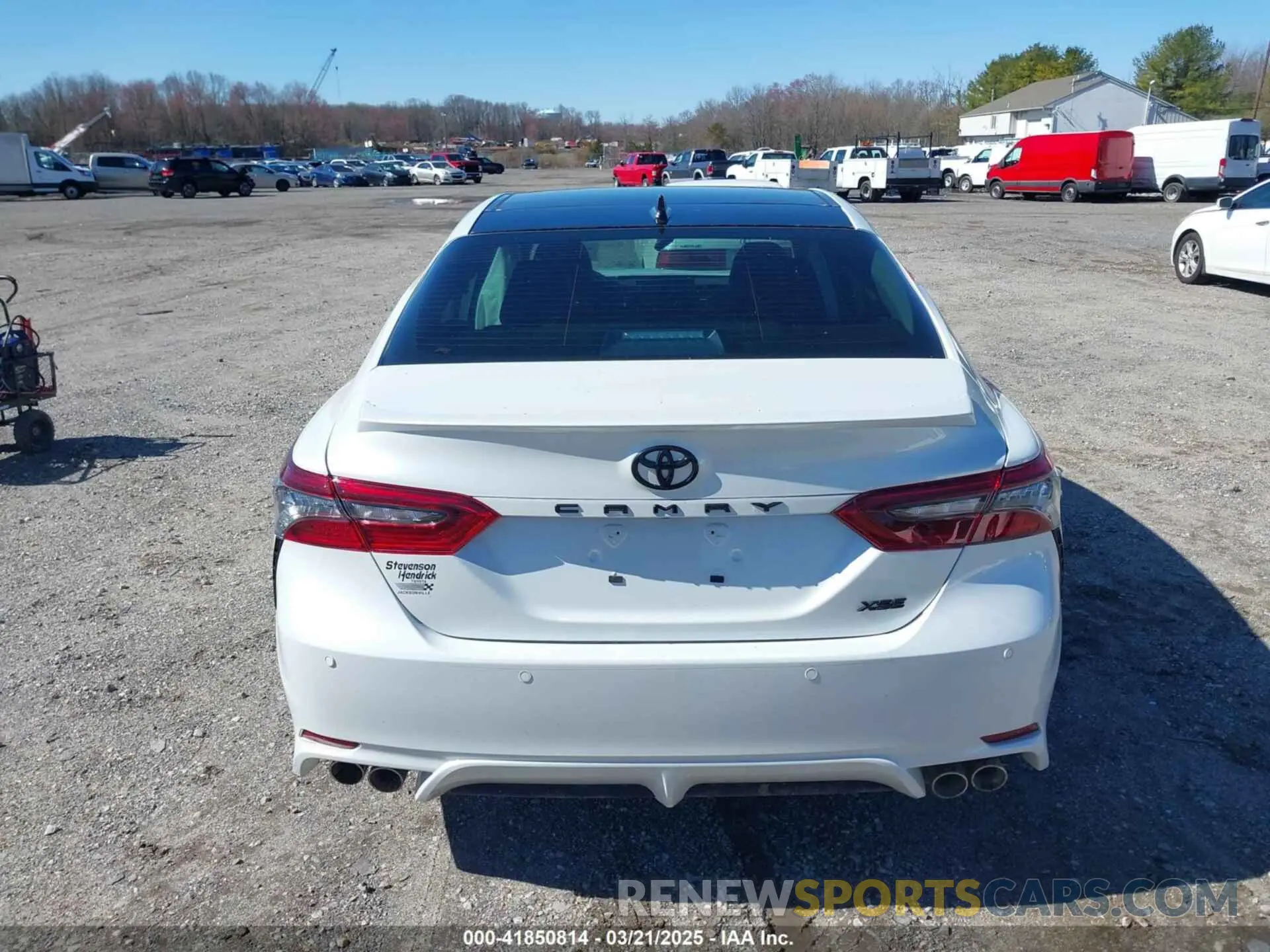 16 Photograph of a damaged car 4T1KZ1AK6RU096433 TOYOTA CAMRY 2024