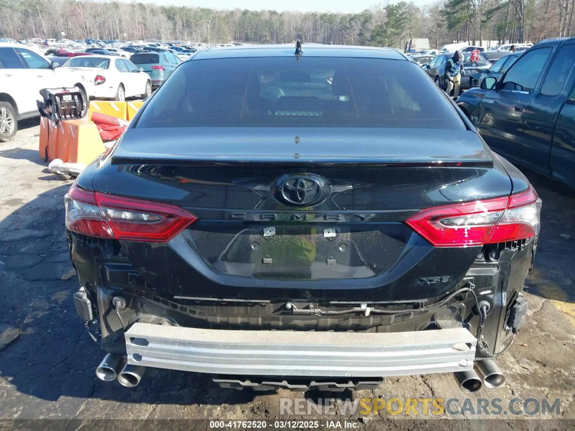16 Photograph of a damaged car 4T1KZ1AK8RU091508 TOYOTA CAMRY 2024