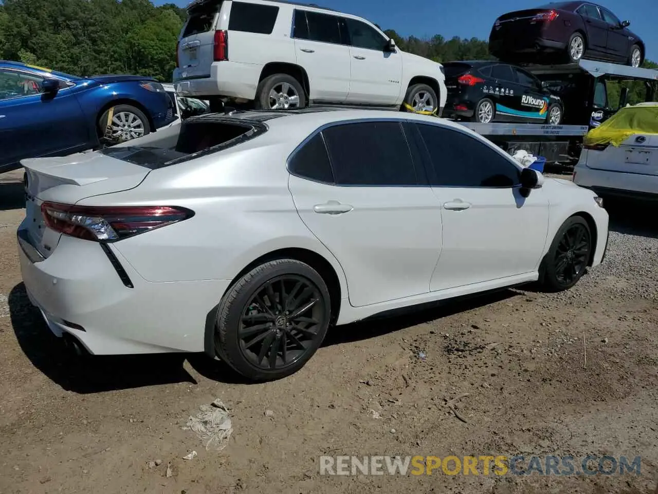 3 Photograph of a damaged car 4T1KZ1AK8RU103866 TOYOTA CAMRY 2024