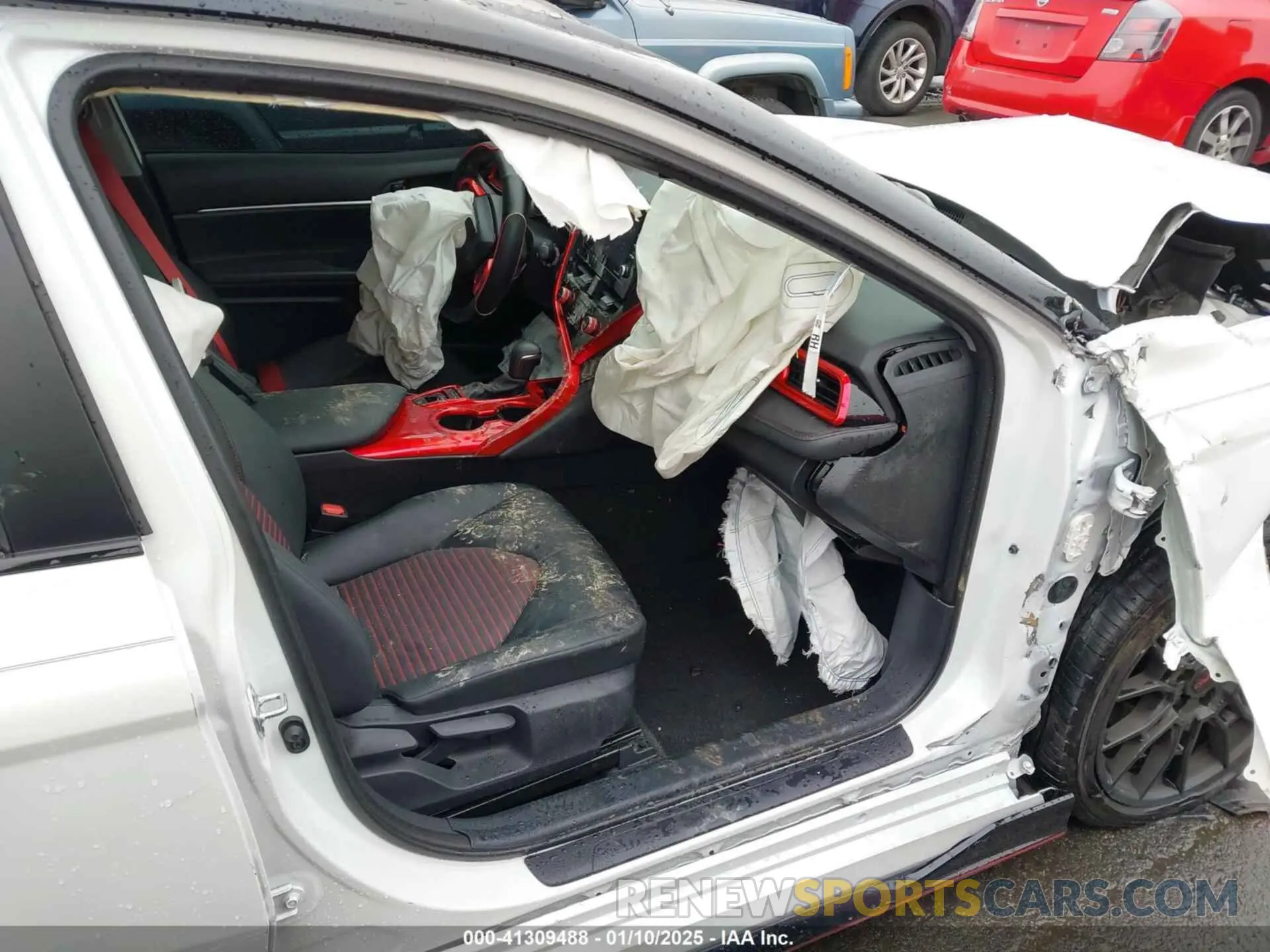 5 Photograph of a damaged car 4T1KZ1AK9RU094174 TOYOTA CAMRY 2024