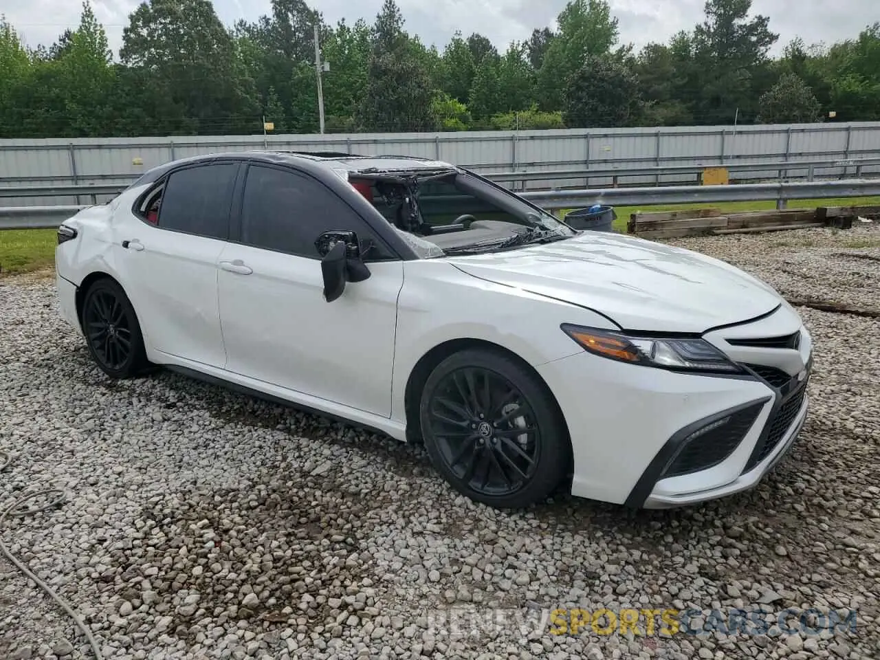 4 Photograph of a damaged car 4T1KZ1AK9RU094479 TOYOTA CAMRY 2024