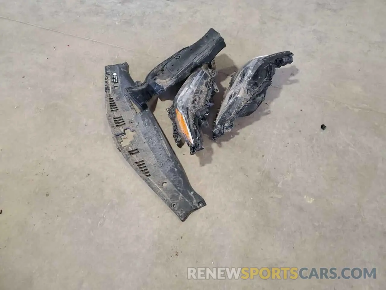 12 Фотография поврежденного автомобиля 4T1R11AK2RU193084 TOYOTA CAMRY 2024
