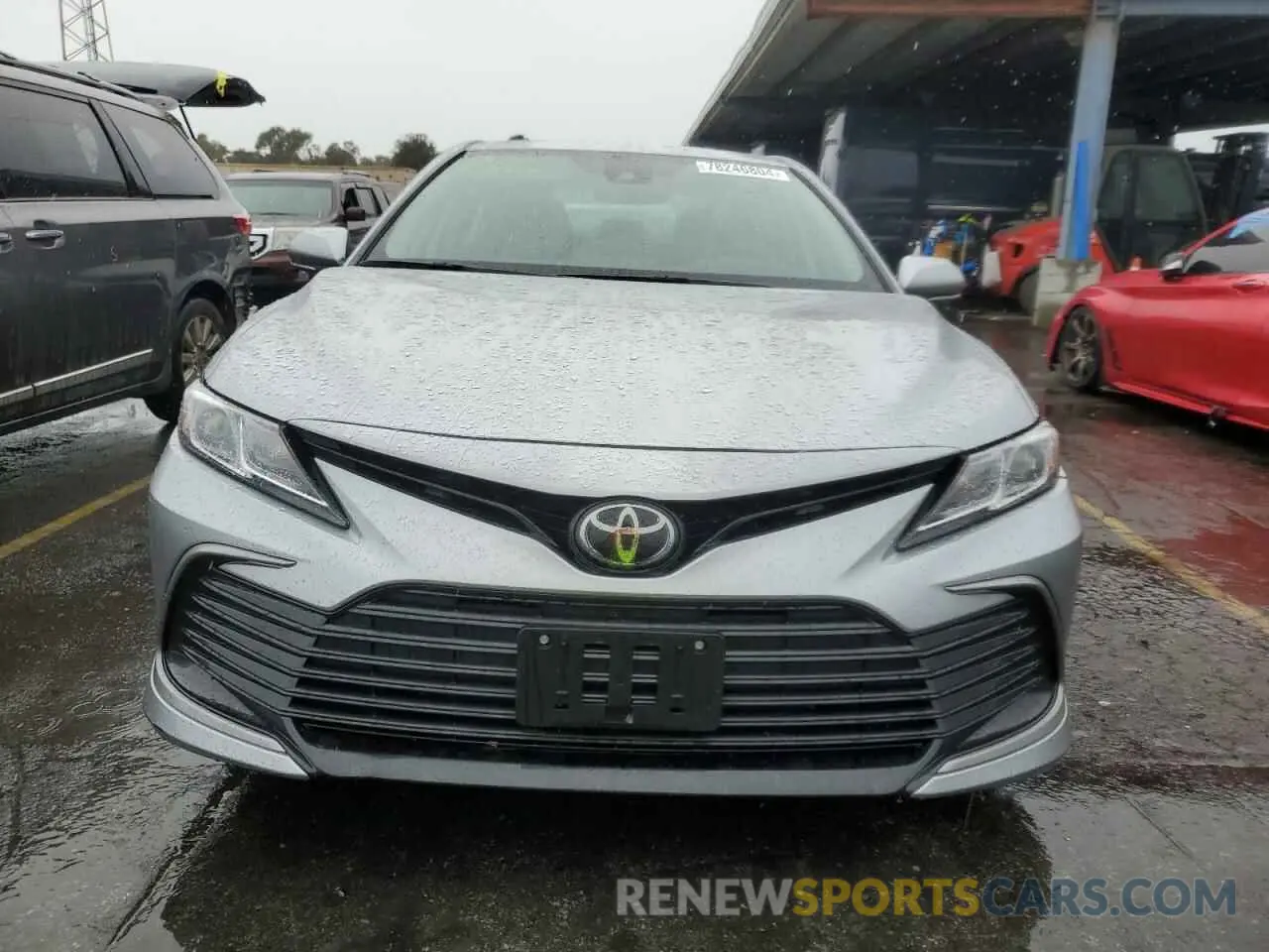 5 Photograph of a damaged car 4T1R11AK2RU873387 TOYOTA CAMRY 2024