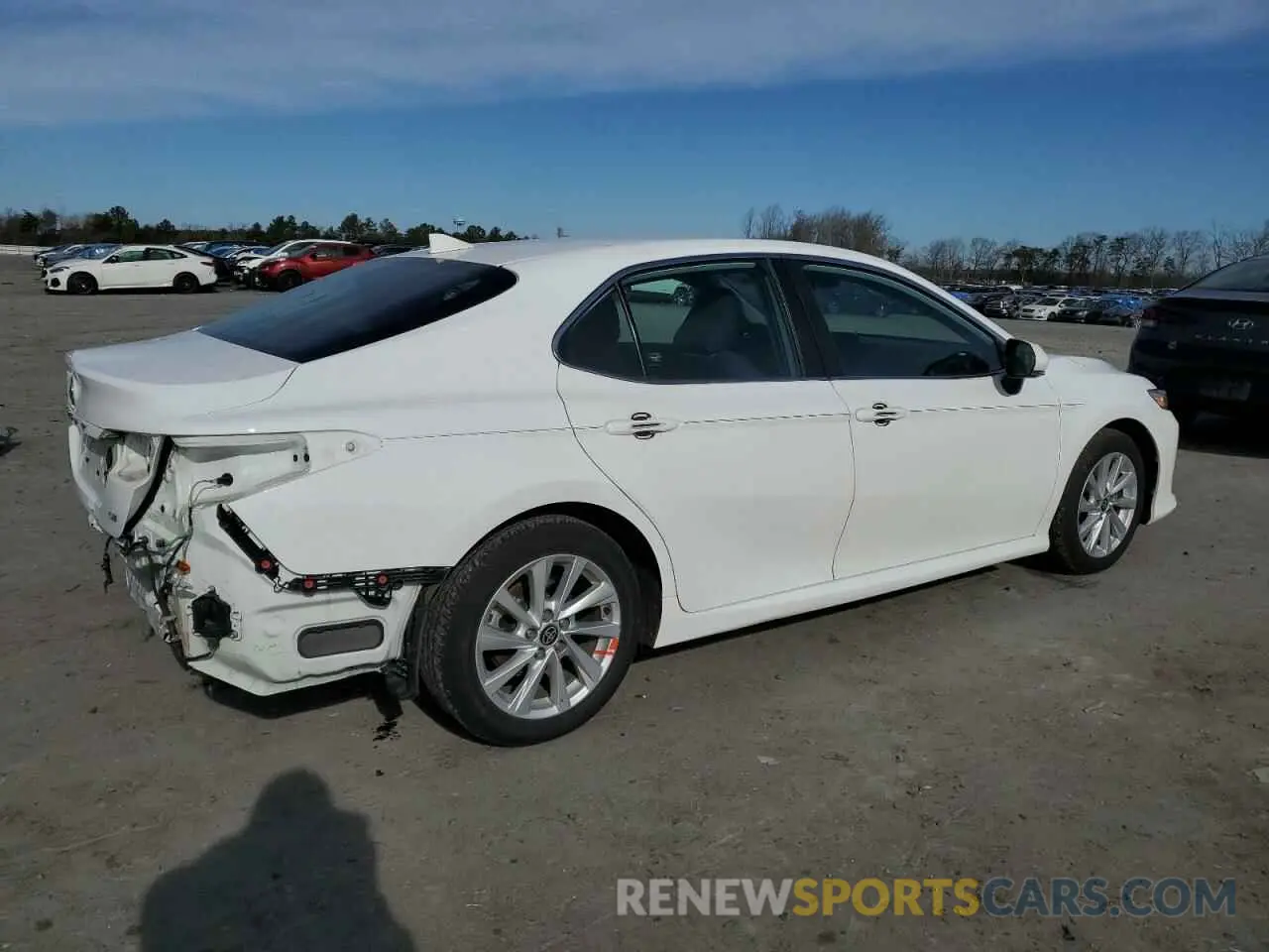 3 Photograph of a damaged car 4T1R11AK2RU880968 TOYOTA CAMRY 2024