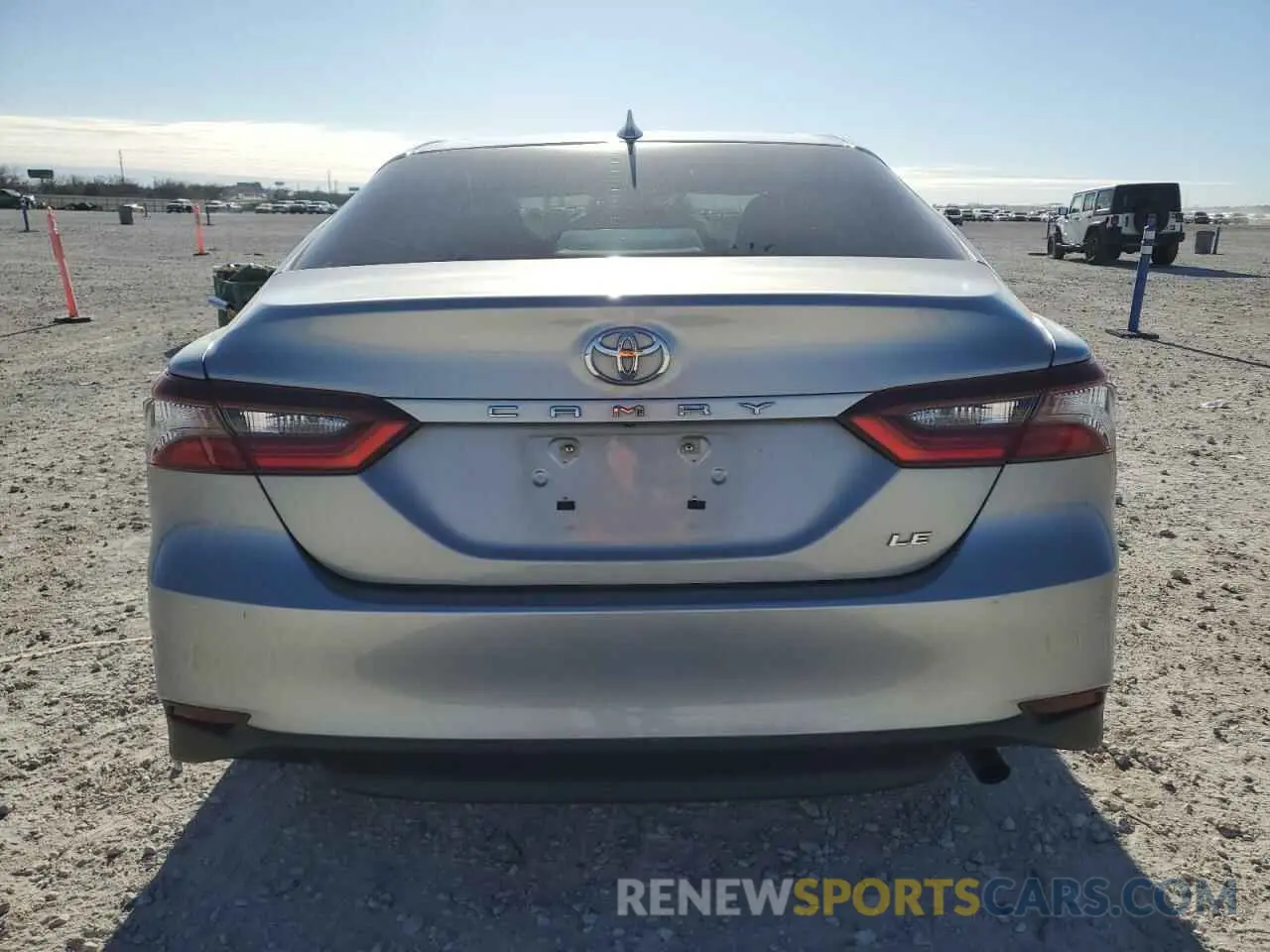 6 Фотография поврежденного автомобиля 4T1R11AK3RU225587 TOYOTA CAMRY 2024