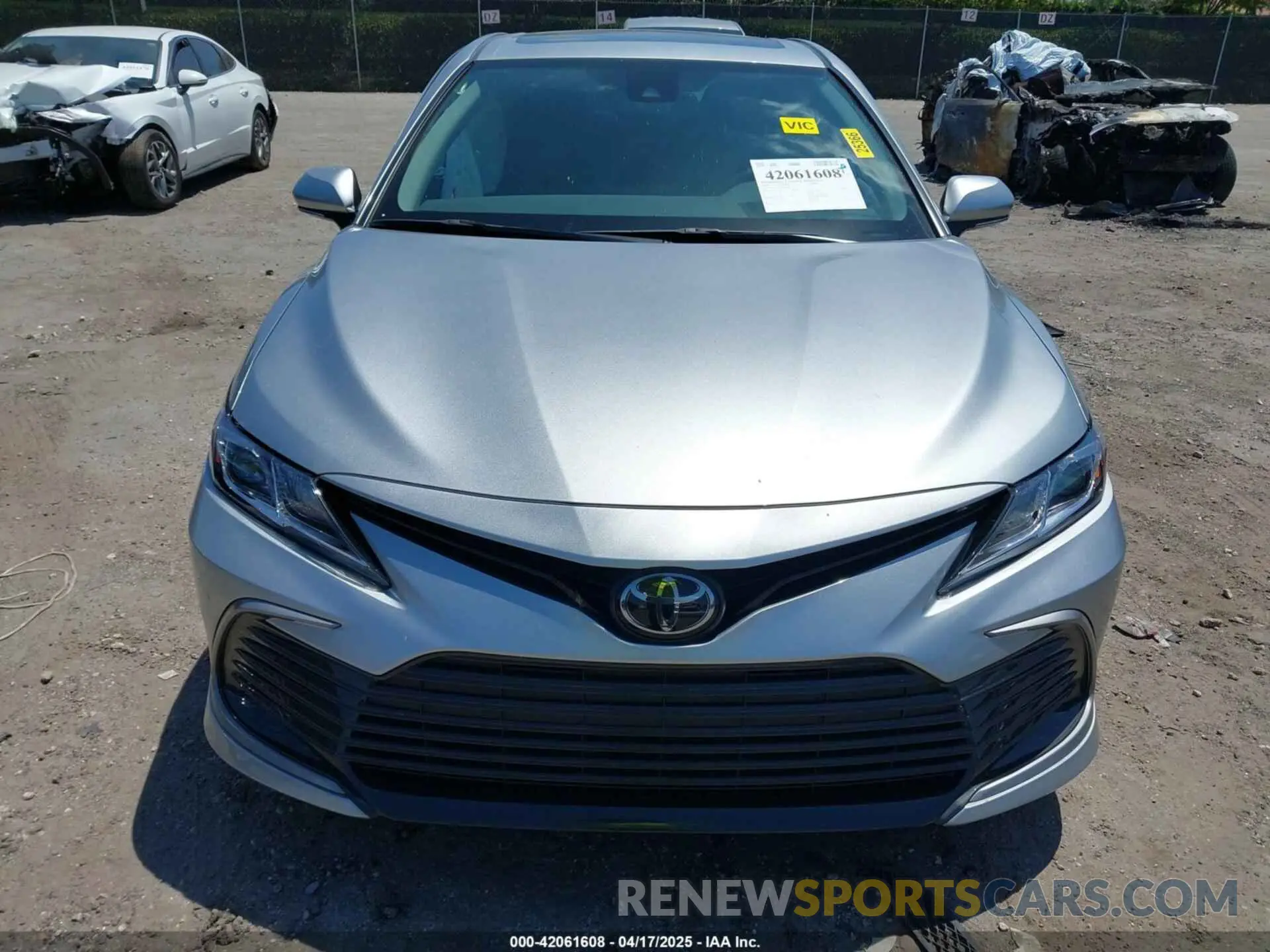 12 Фотография поврежденного автомобиля 4T1R11AK3RU909197 TOYOTA CAMRY 2024