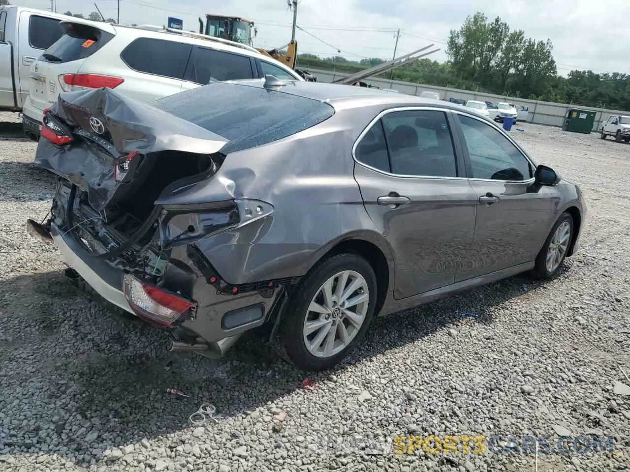 3 Photograph of a damaged car 4T1R11AK3RU917168 TOYOTA CAMRY 2024
