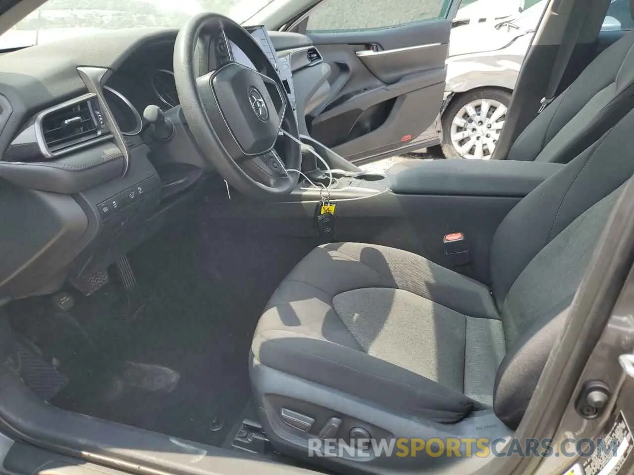 7 Photograph of a damaged car 4T1R11AK3RU917168 TOYOTA CAMRY 2024