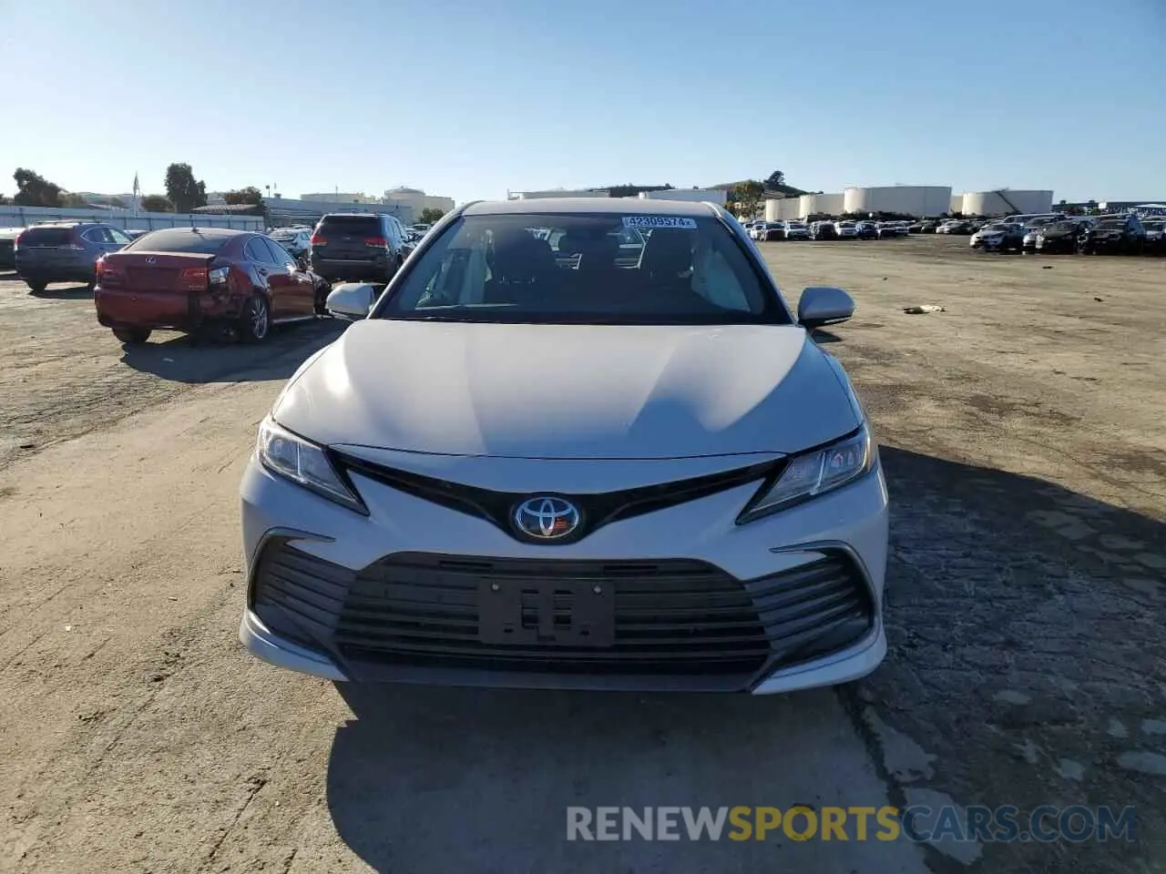 5 Photograph of a damaged car 4T1R11AK6RU217452 TOYOTA CAMRY 2024