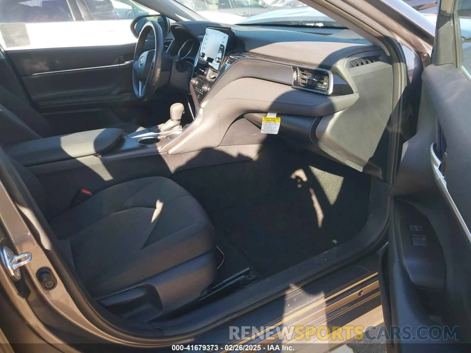 5 Фотография поврежденного автомобиля 4T1R11AK6RU880469 TOYOTA CAMRY 2024