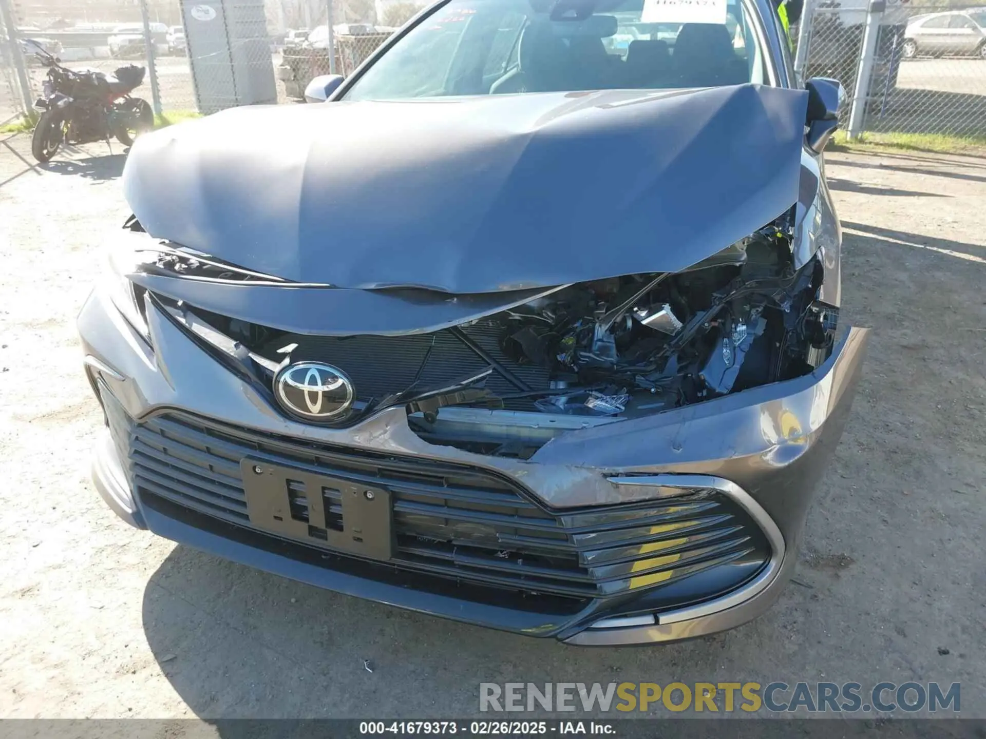 6 Фотография поврежденного автомобиля 4T1R11AK6RU880469 TOYOTA CAMRY 2024