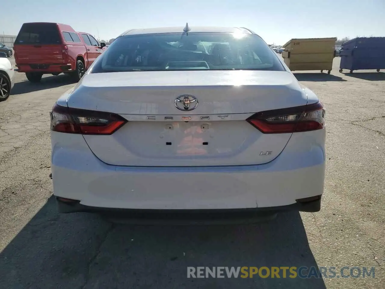 6 Фотография поврежденного автомобиля 4T1R11AK6RU884019 TOYOTA CAMRY 2024