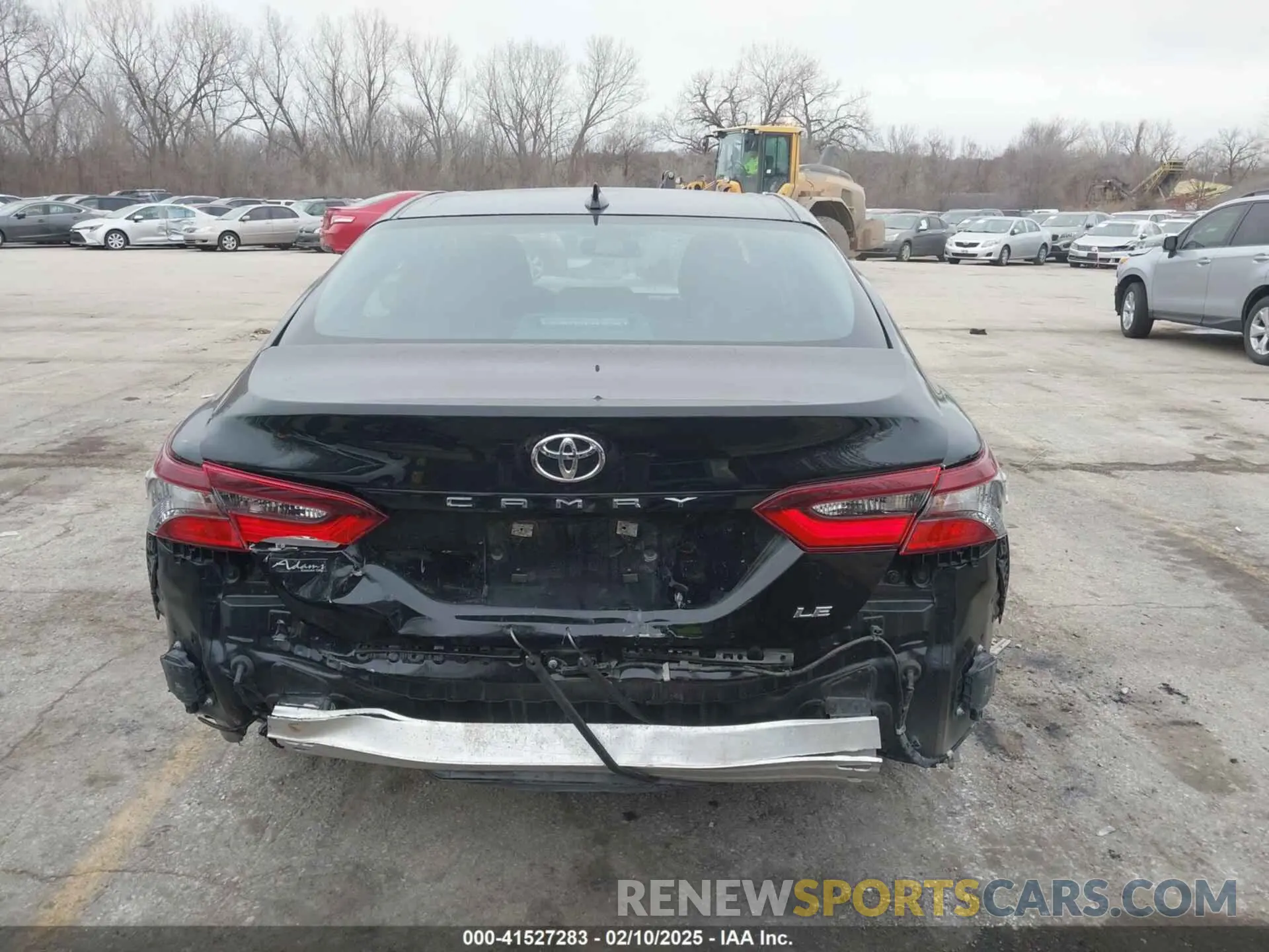 6 Photograph of a damaged car 4T1R11AK7RU200451 TOYOTA CAMRY 2024