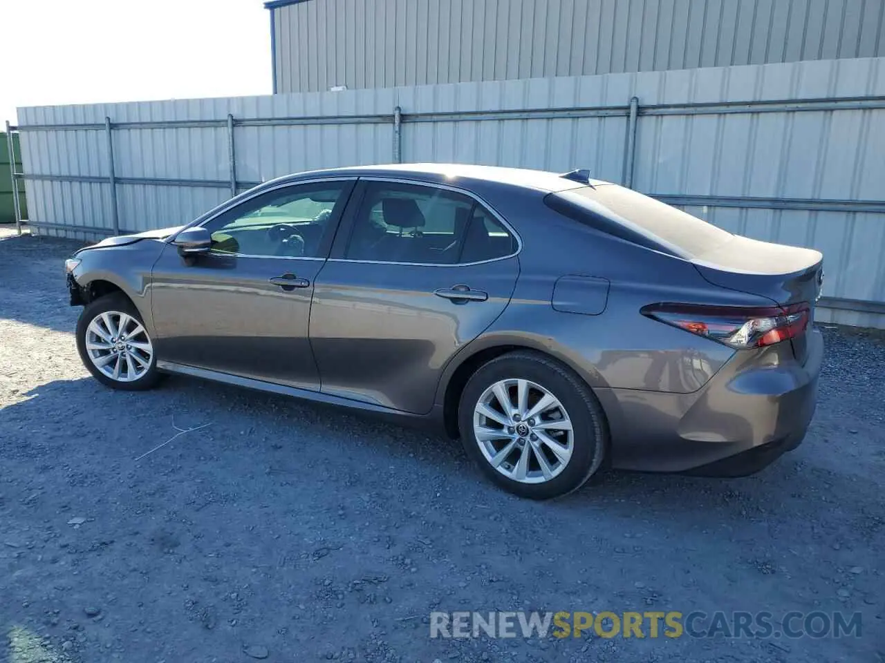 2 Фотография поврежденного автомобиля 4T1R11AK7RU881209 TOYOTA CAMRY 2024