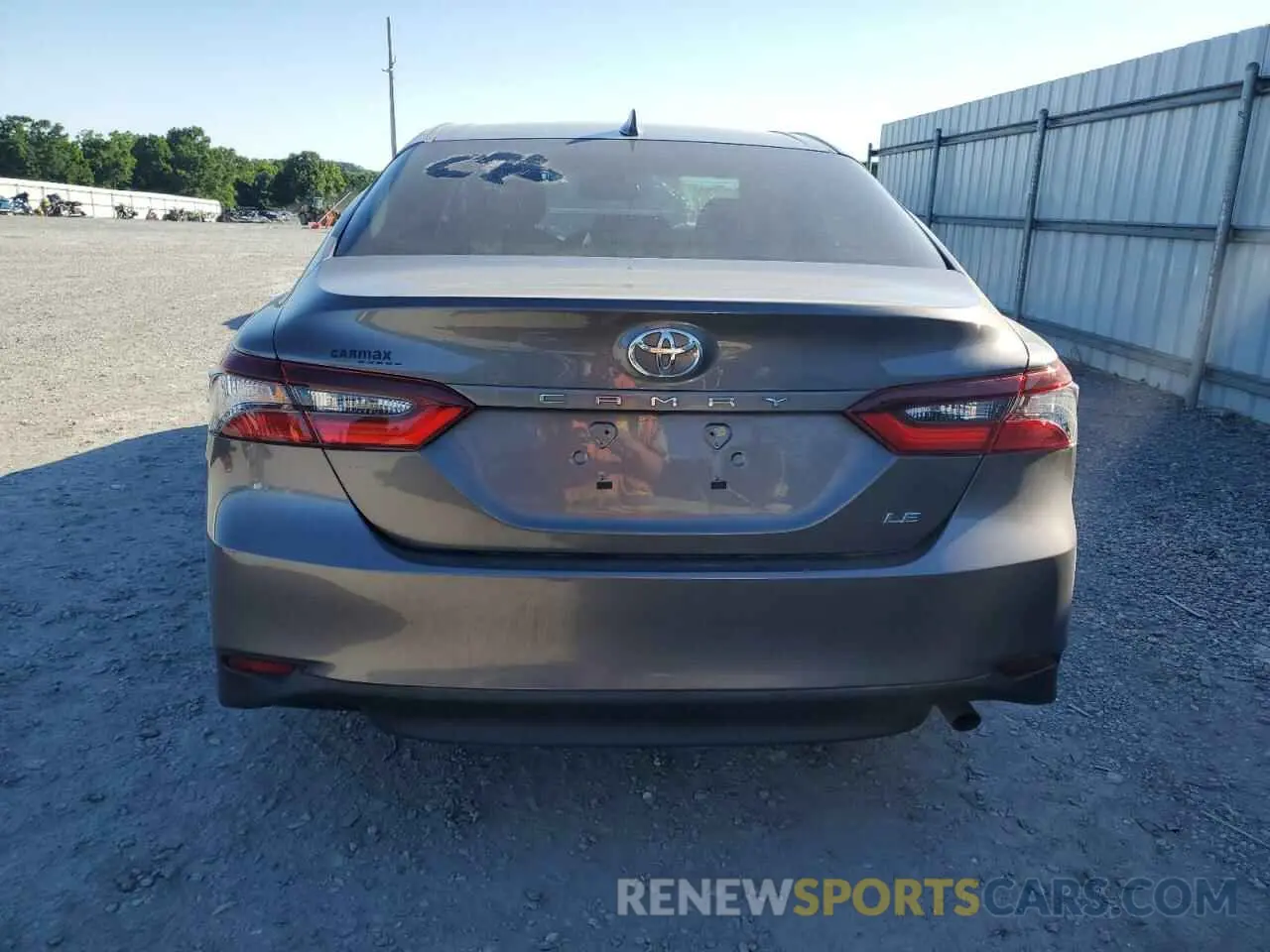 6 Фотография поврежденного автомобиля 4T1R11AK7RU881209 TOYOTA CAMRY 2024