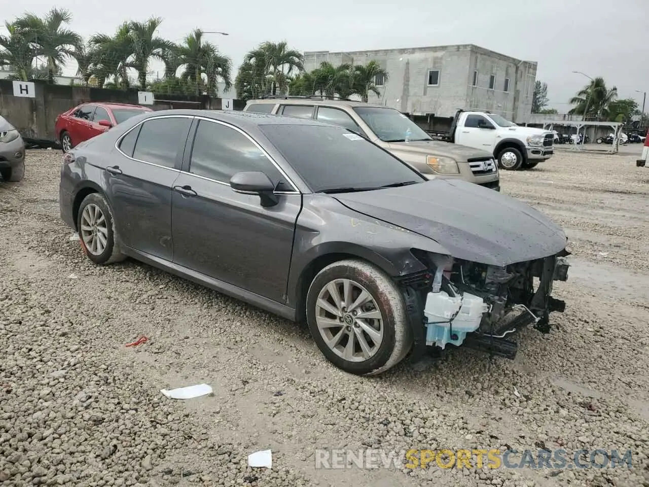 4 Фотография поврежденного автомобиля 4T1R11AK7RU917593 TOYOTA CAMRY 2024