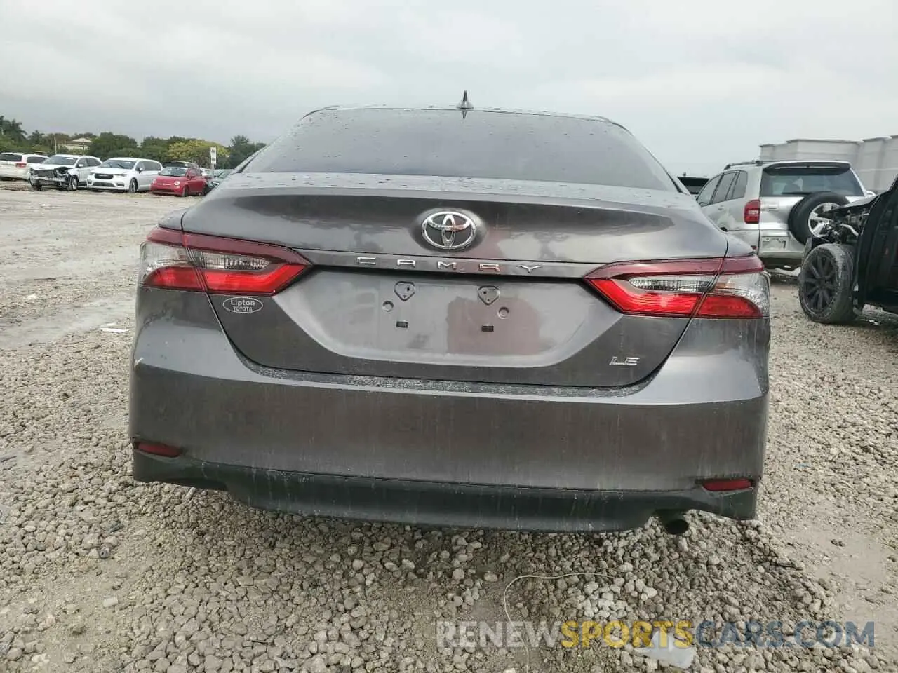6 Фотография поврежденного автомобиля 4T1R11AK7RU917593 TOYOTA CAMRY 2024