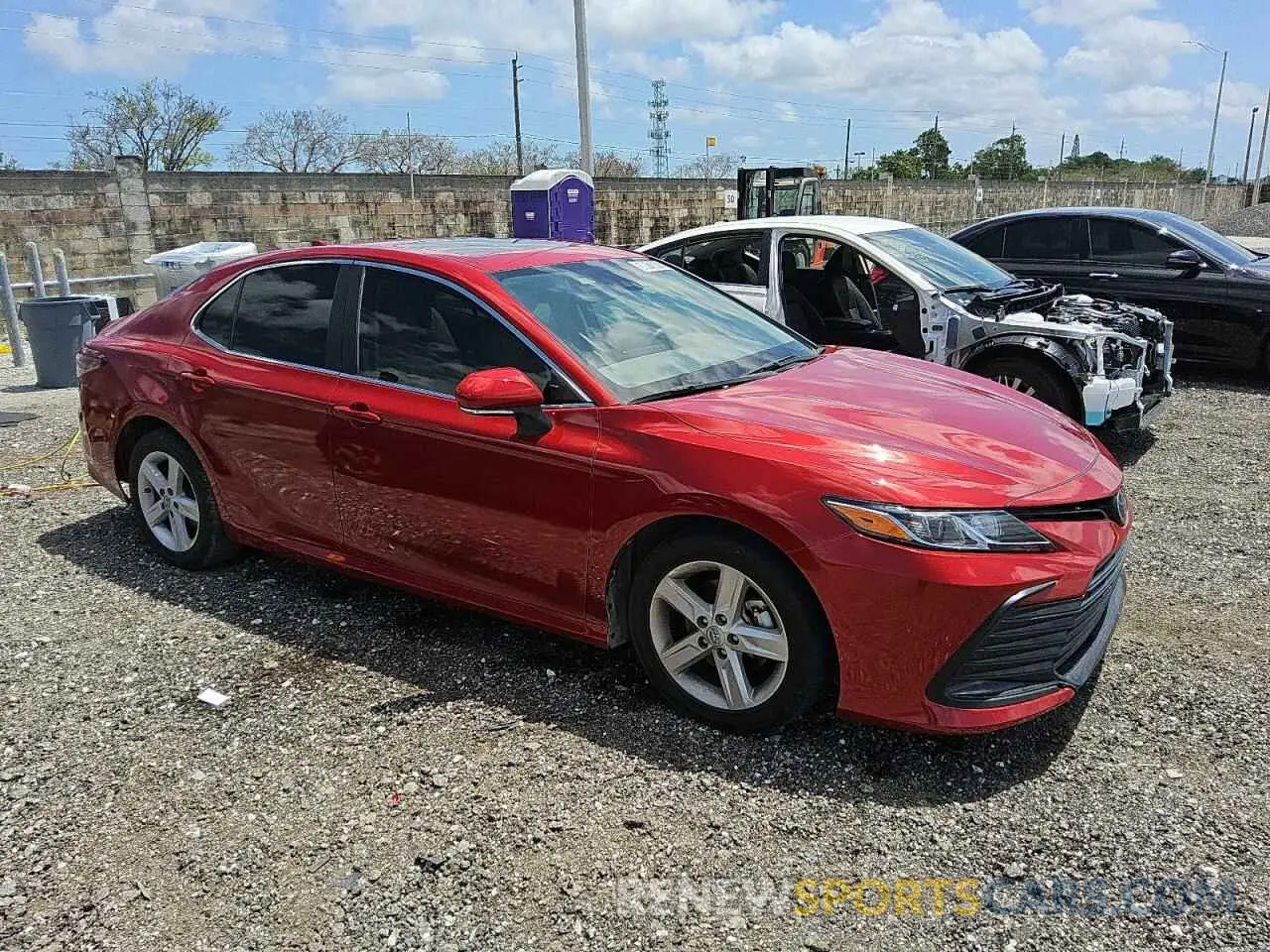 4 Photograph of a damaged car 4T1R11AK8RU199116 TOYOTA CAMRY 2024