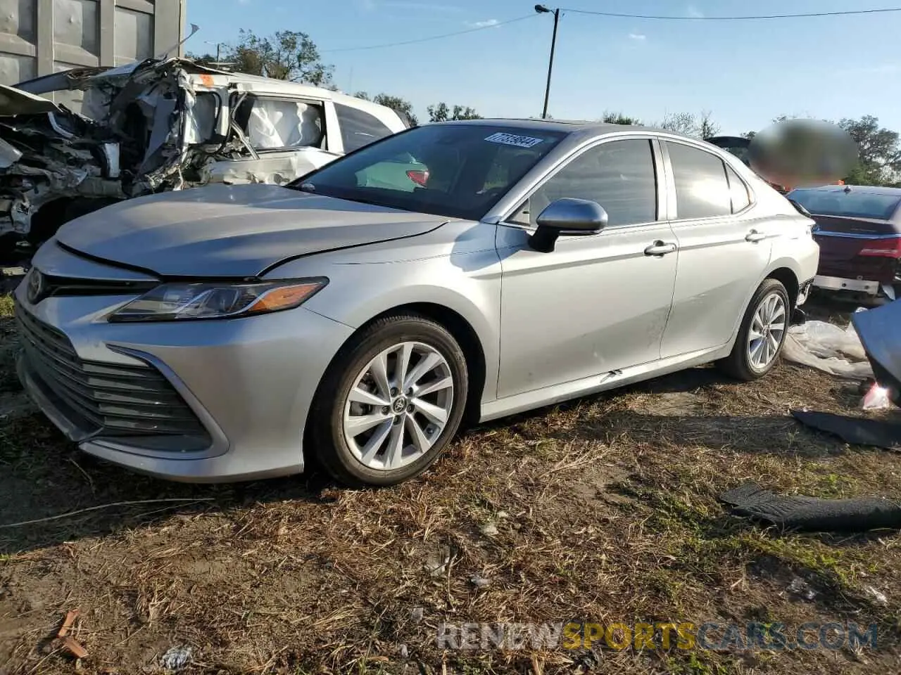 1 Фотография поврежденного автомобиля 4T1R11AK8RU242966 TOYOTA CAMRY 2024