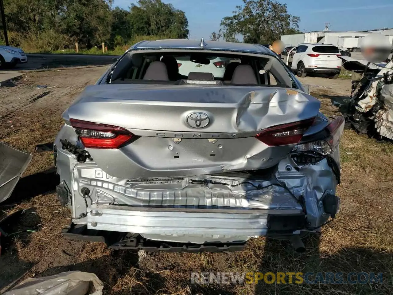 6 Фотография поврежденного автомобиля 4T1R11AK8RU242966 TOYOTA CAMRY 2024