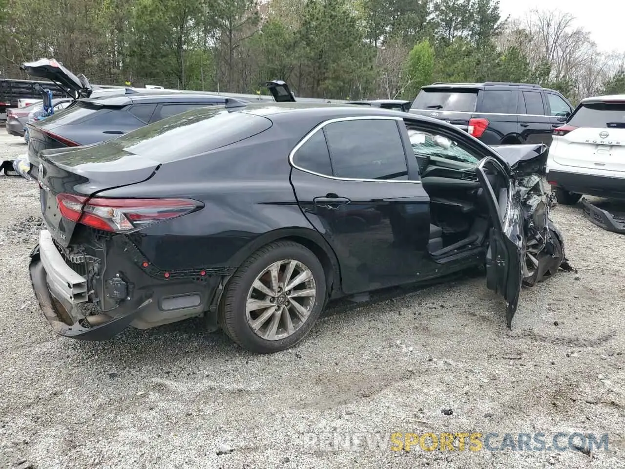 3 Photograph of a damaged car 4T1R11AKXRU259350 TOYOTA CAMRY 2024