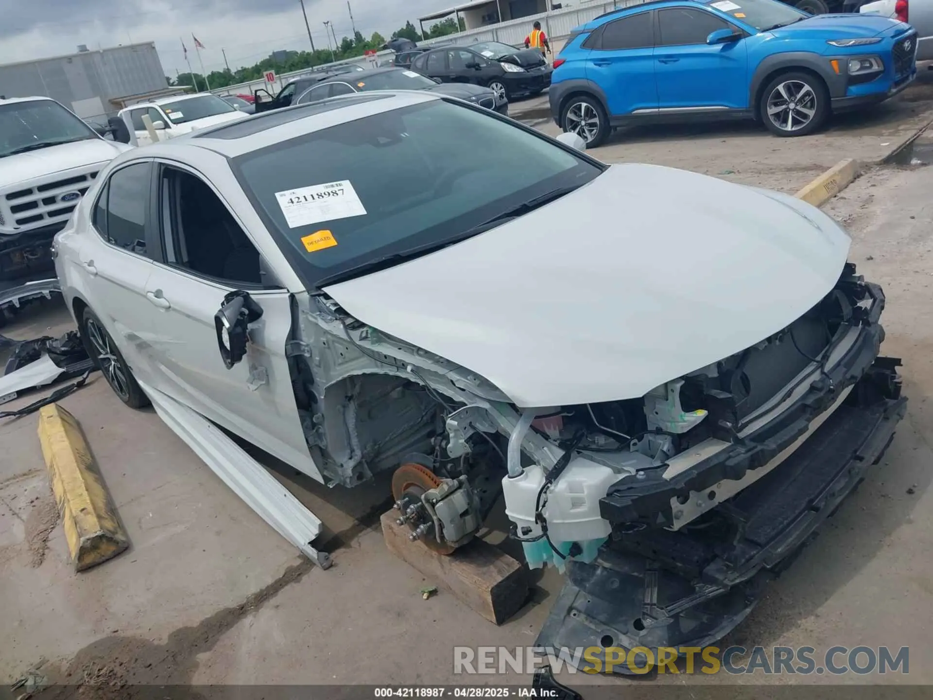 1 Photograph of a damaged car 4T1S11AK0RU193800 TOYOTA CAMRY 2024
