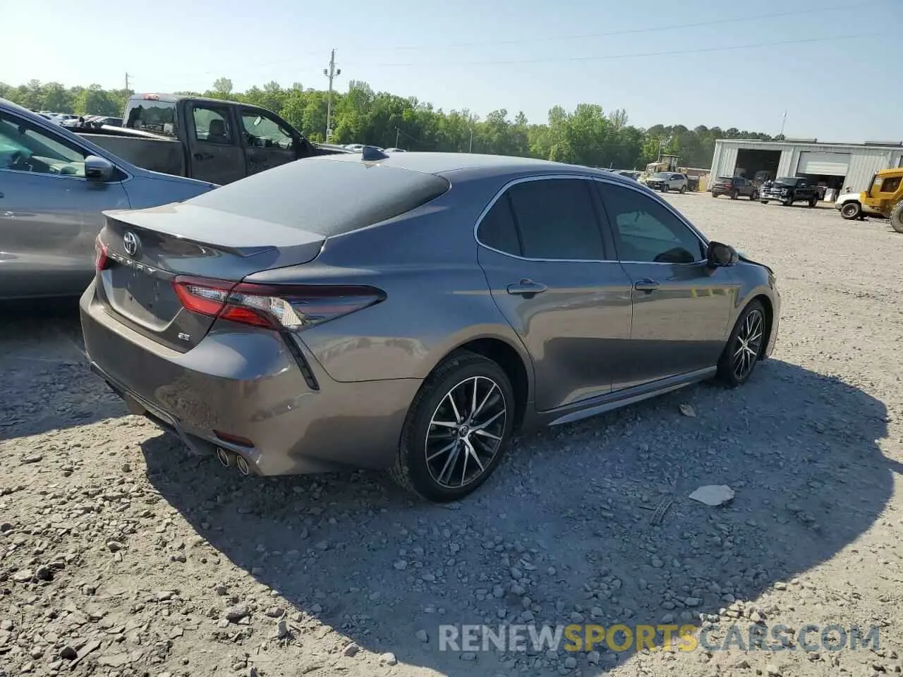 3 Фотография поврежденного автомобиля 4T1S11AK8RU253872 TOYOTA CAMRY 2024