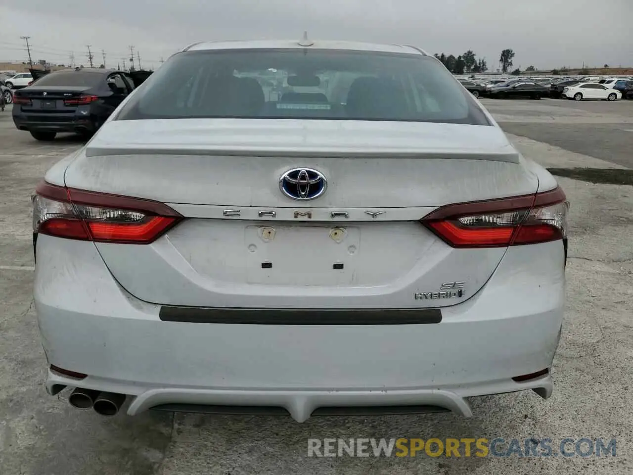 6 Photograph of a damaged car 4T1S31AK3RU060152 TOYOTA CAMRY 2024