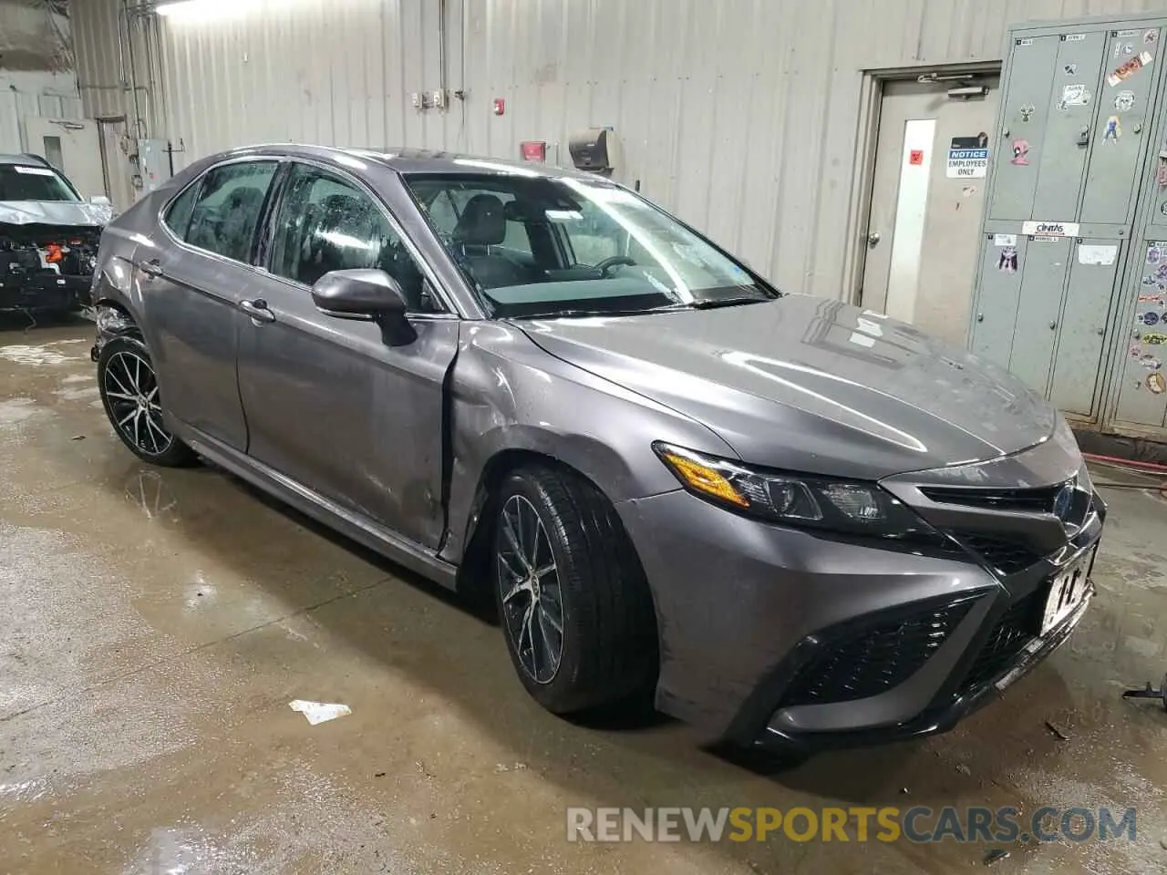 4 Photograph of a damaged car 4T1S31AK7RU060638 TOYOTA CAMRY 2024