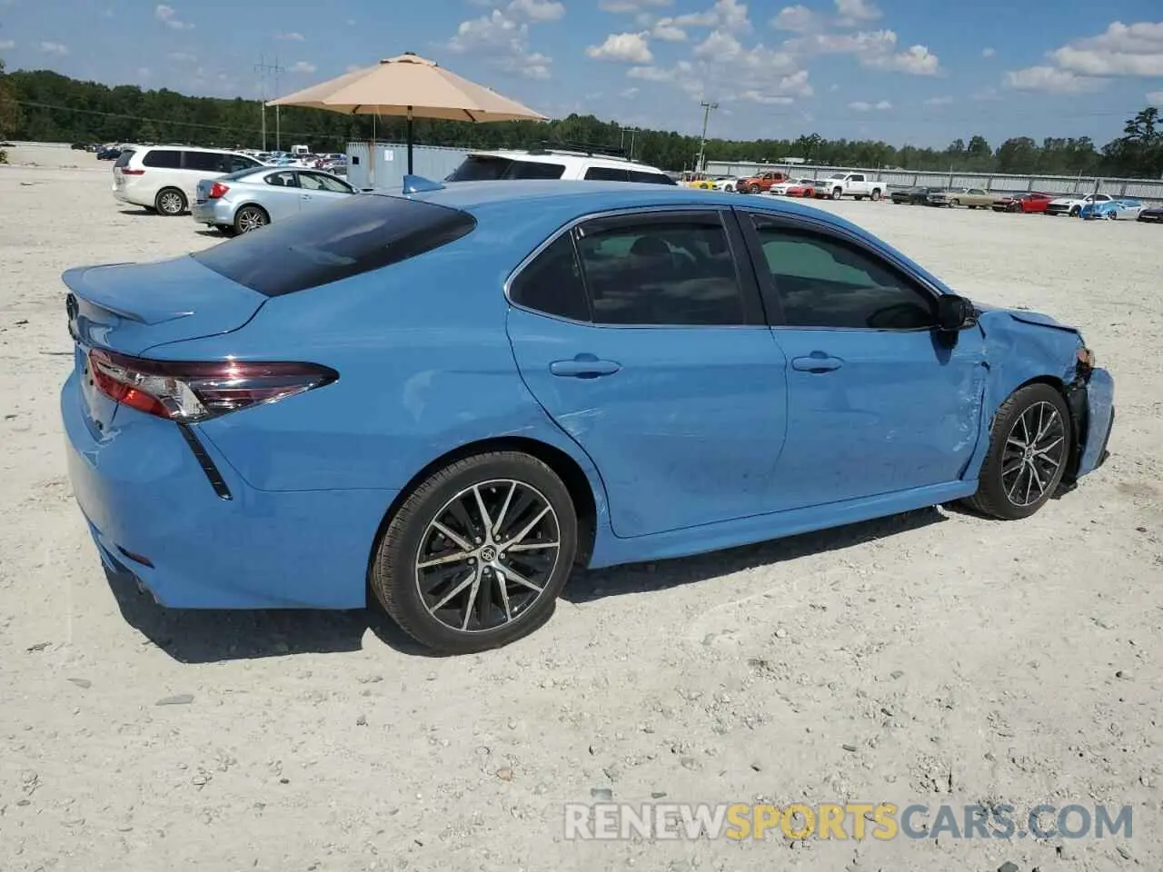 3 Фотография поврежденного автомобиля 4T1T11AK1RU192076 TOYOTA CAMRY 2024