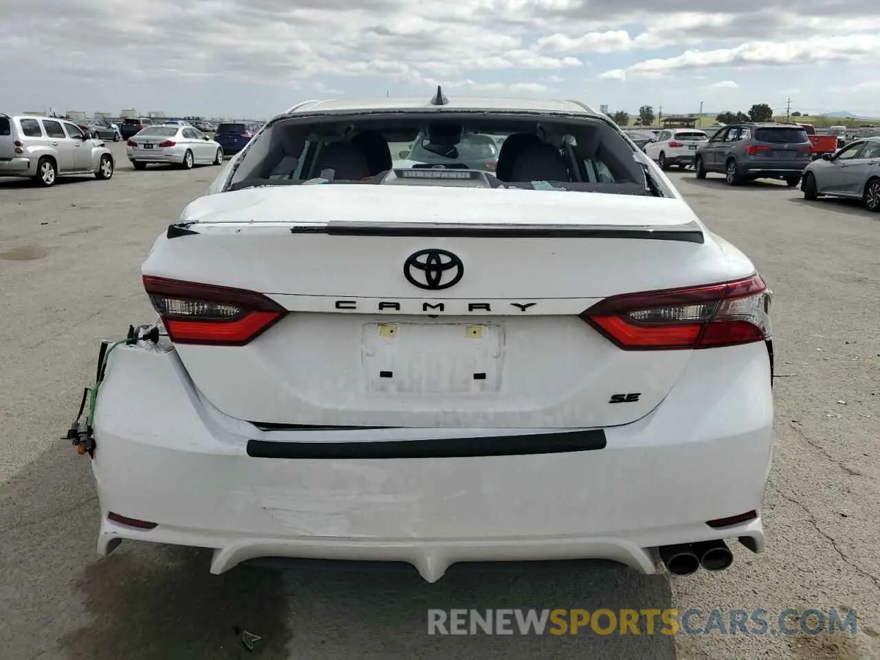 6 Фотография поврежденного автомобиля 4T1T11AK1RU232477 TOYOTA CAMRY 2024