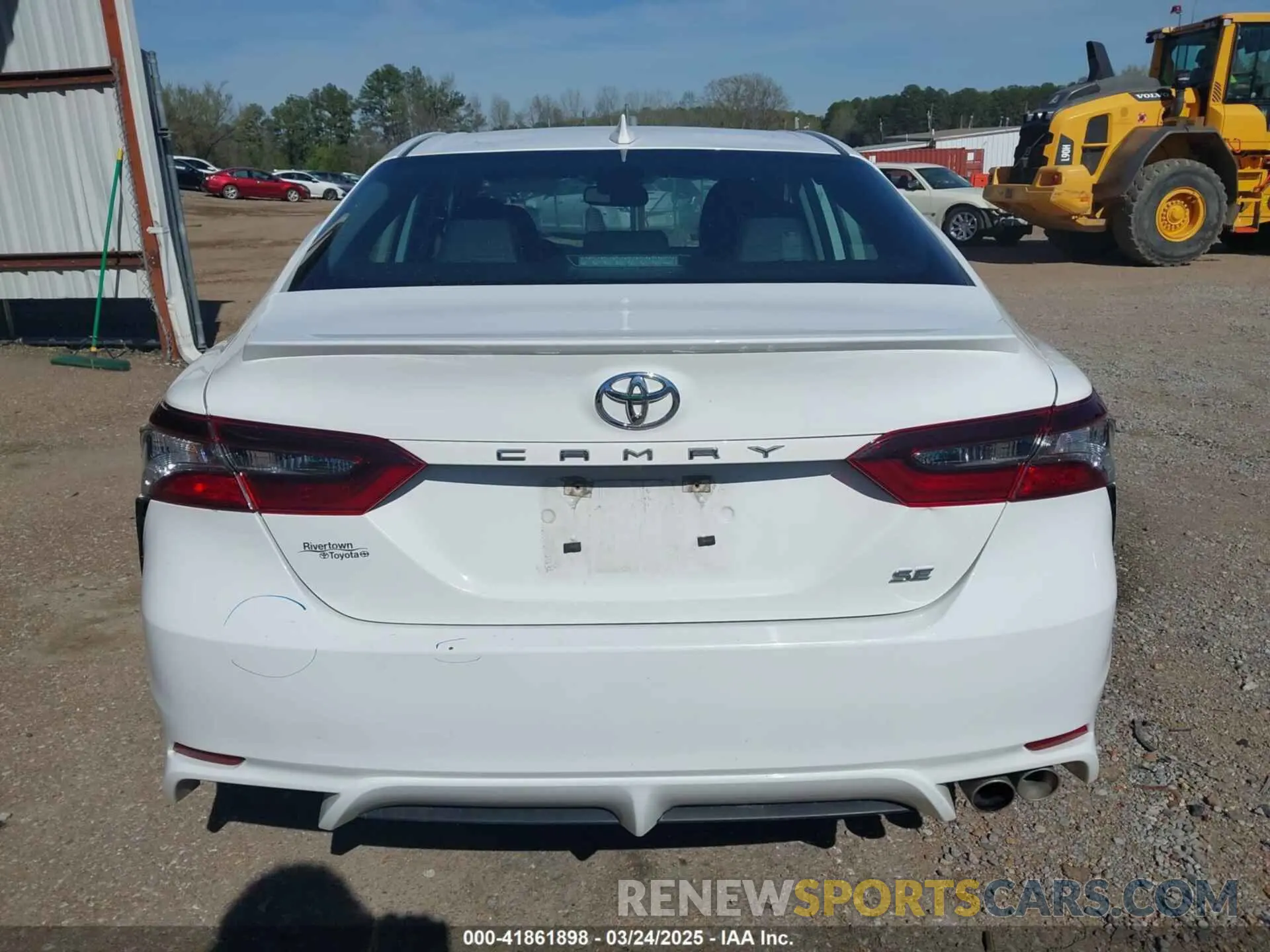 16 Photograph of a damaged car 4T1T11AK1RU849586 TOYOTA CAMRY 2024