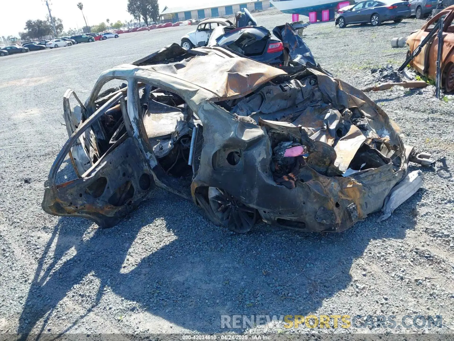 3 Фотография поврежденного автомобиля 4T1T11AK2RU191180 TOYOTA CAMRY 2024