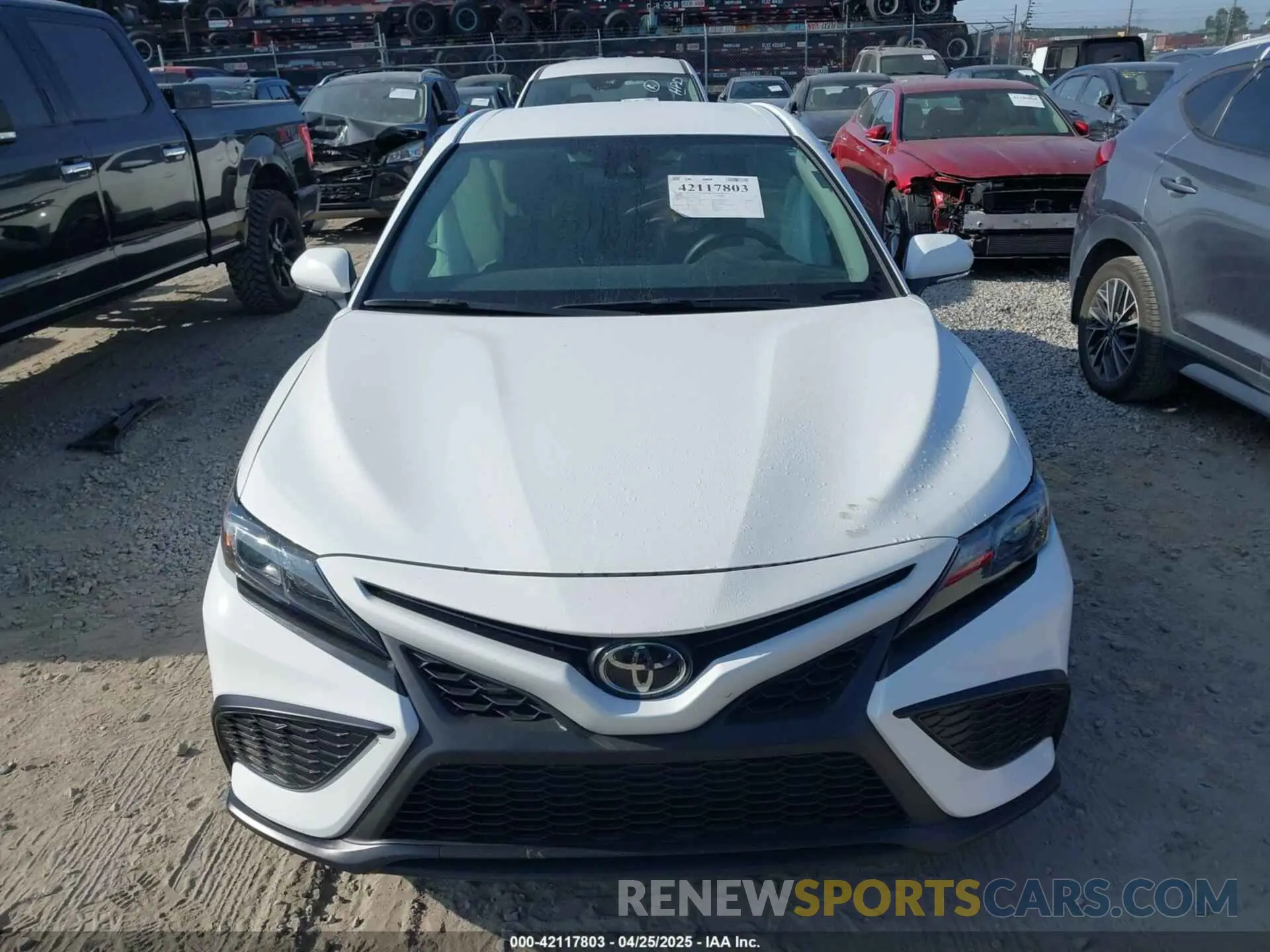 12 Фотография поврежденного автомобиля 4T1T11AK3RU870097 TOYOTA CAMRY 2024