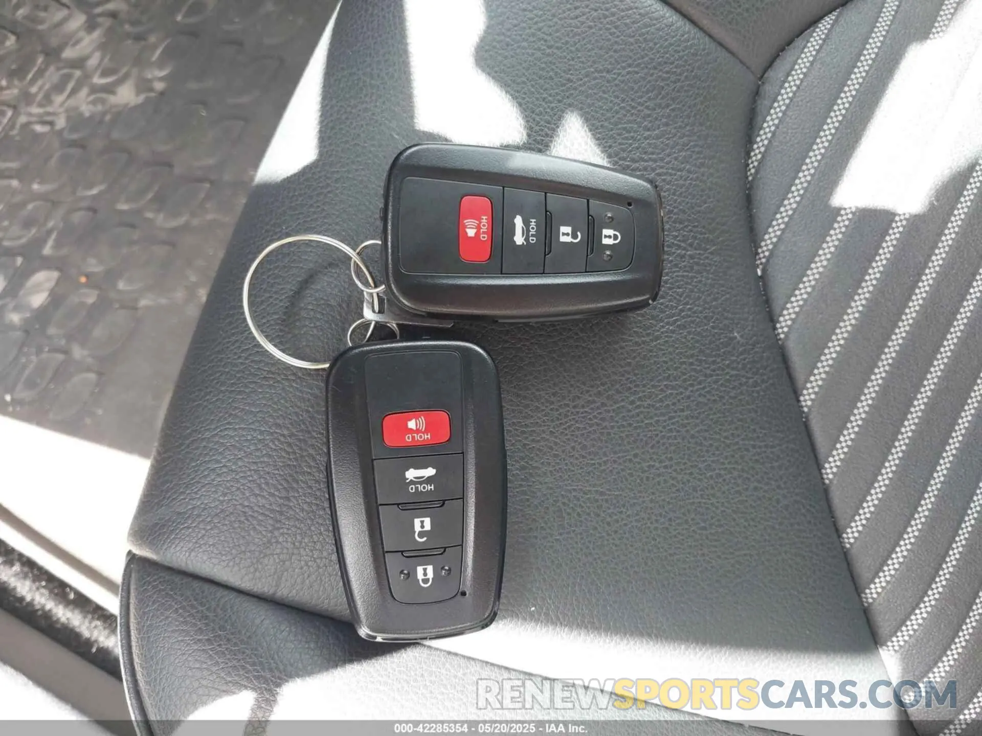 11 Фотография поврежденного автомобиля 4T1T11AK5RU853074 TOYOTA CAMRY 2024