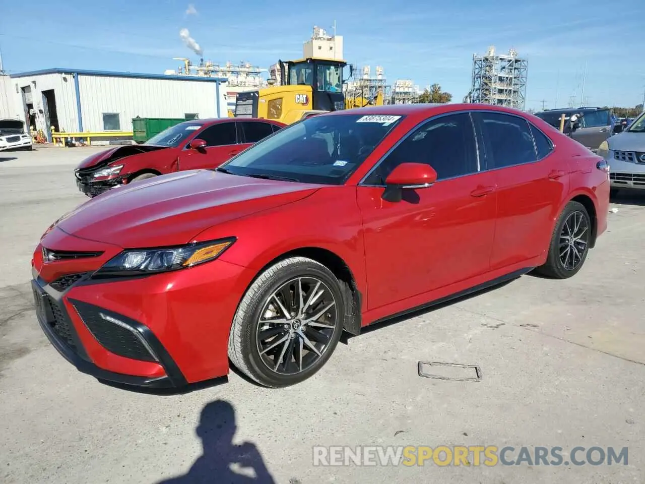 1 Фотография поврежденного автомобиля 4T1T11AK6RU235990 TOYOTA CAMRY 2024