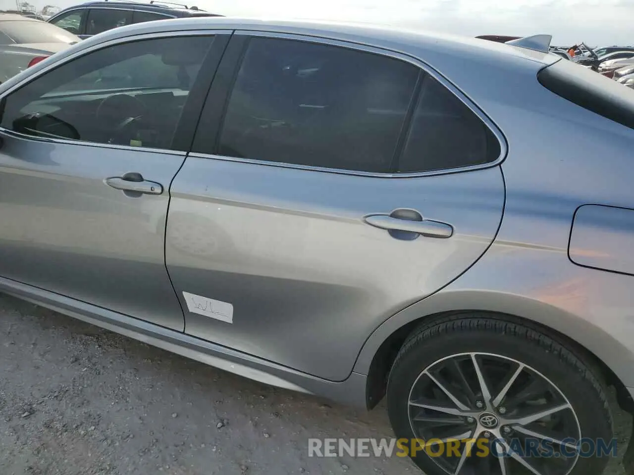 12 Фотография поврежденного автомобиля 4T1T11AK6RU871292 TOYOTA CAMRY 2024